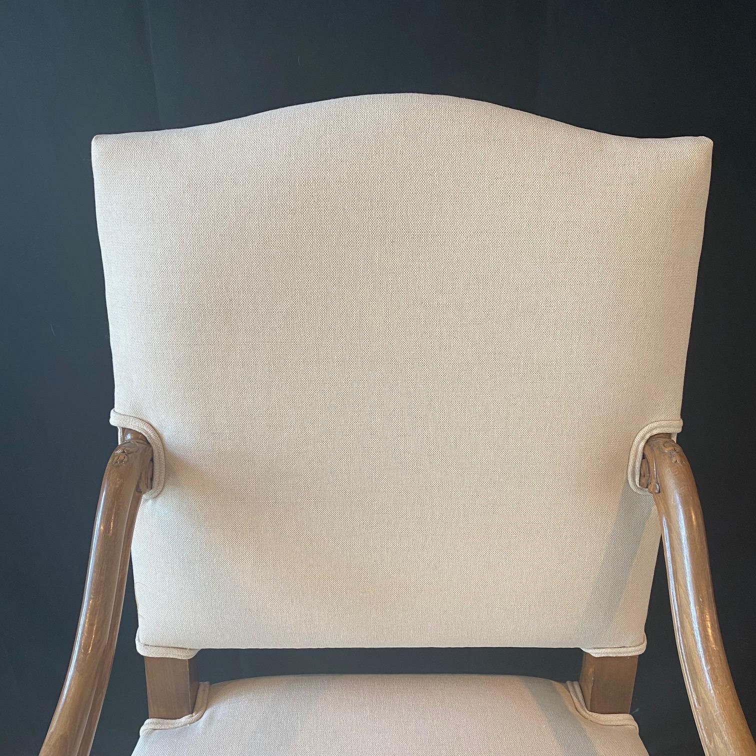 Paire d'anciens fauteuils ou fauteuils Louis XV français  Bon état - En vente à Hopewell, NJ