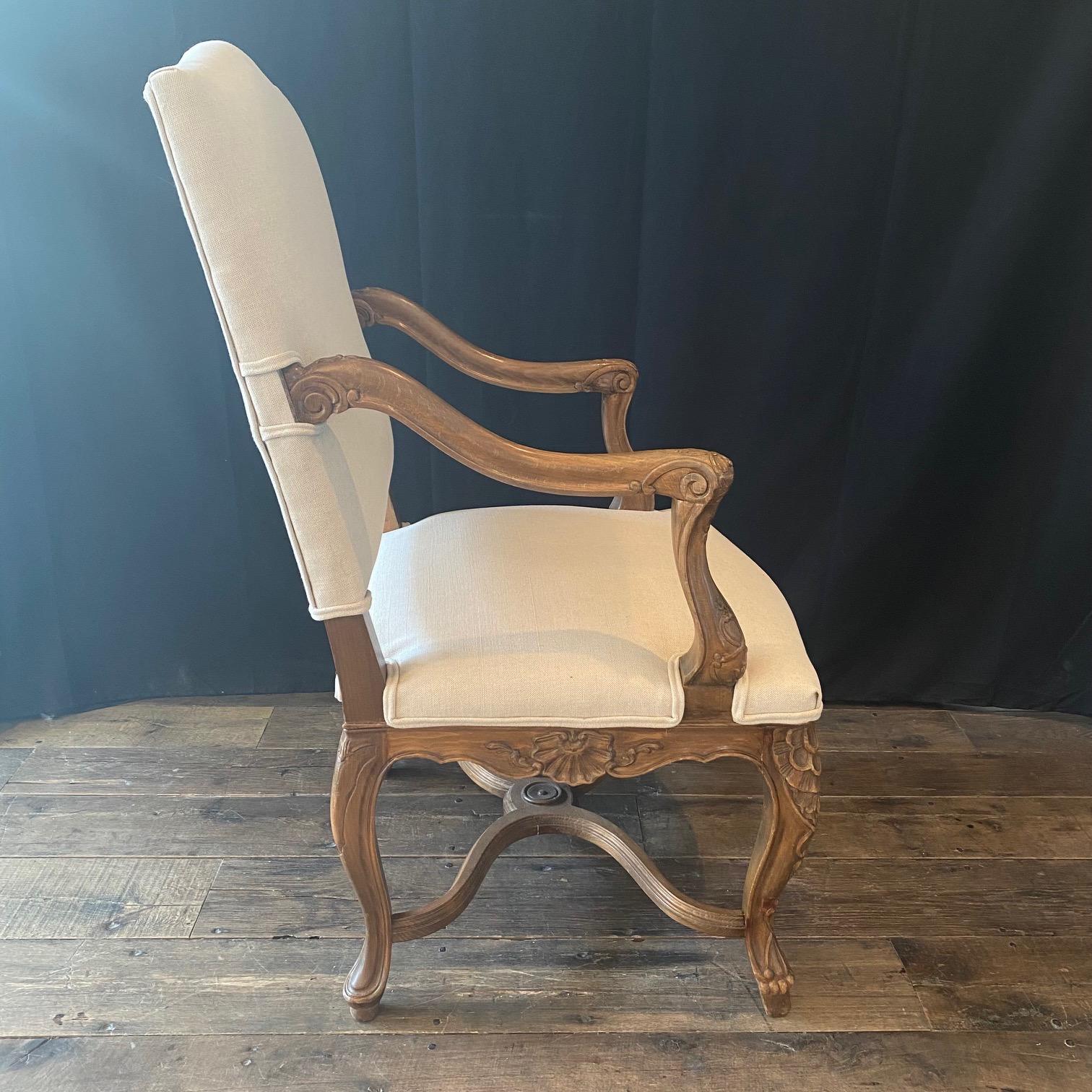 XIXe siècle Paire d'anciens fauteuils ou fauteuils Louis XV français  en vente