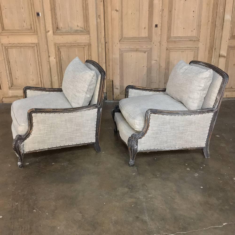 Pair of Antique French Louis XV Linen Upholstered Armchairs, Bergeres In Good Condition In Dallas, TX