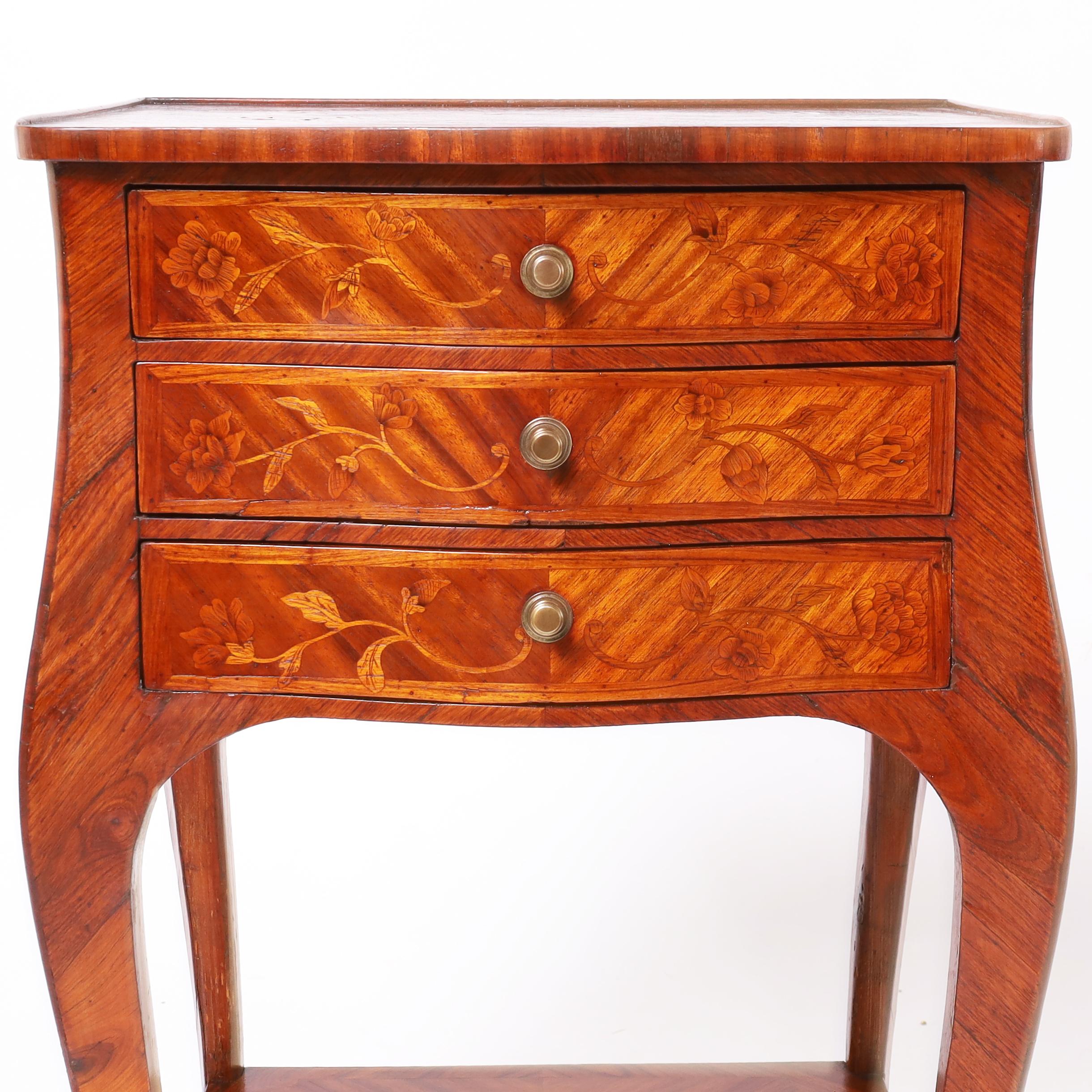 Paire d'anciens supports incrustés de style Louis XV français en vente 1