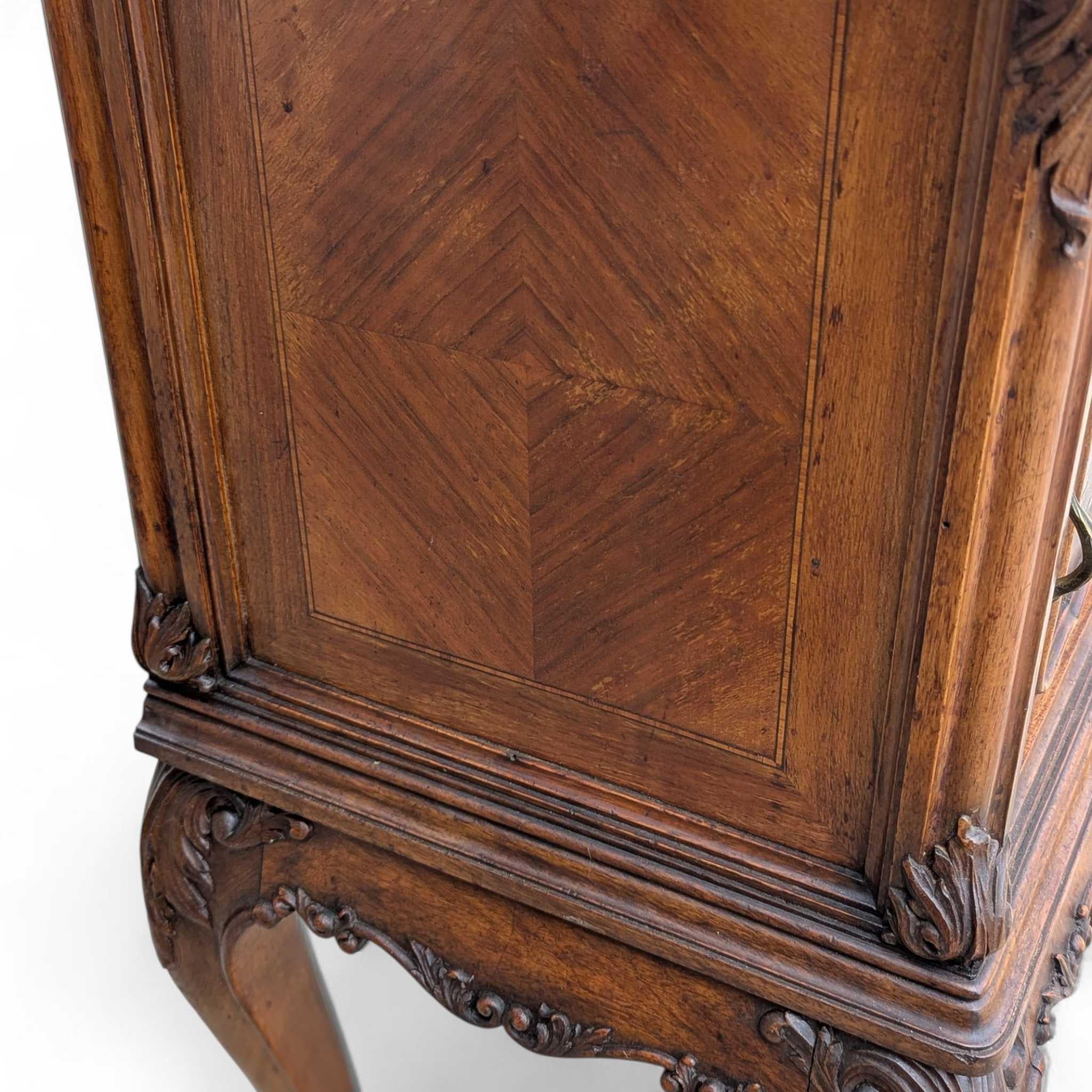Pair of Antique French Louis XV Style Nightstands with Marble Tops, circa 1900 For Sale 10