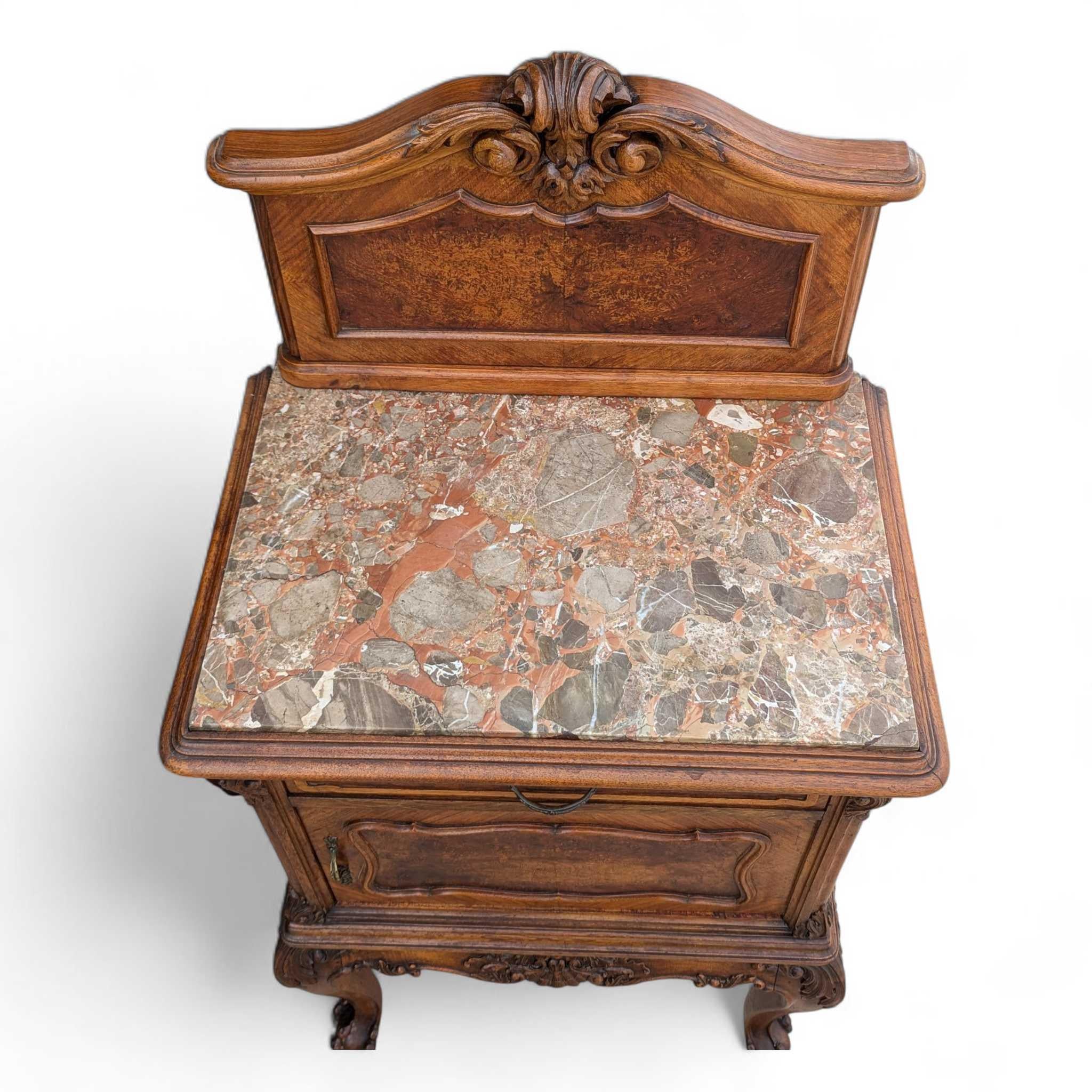 Pair of Antique French Louis XV Style Nightstands with Marble Tops, circa 1900 In Good Condition For Sale In Rancho Cucamonga, CA