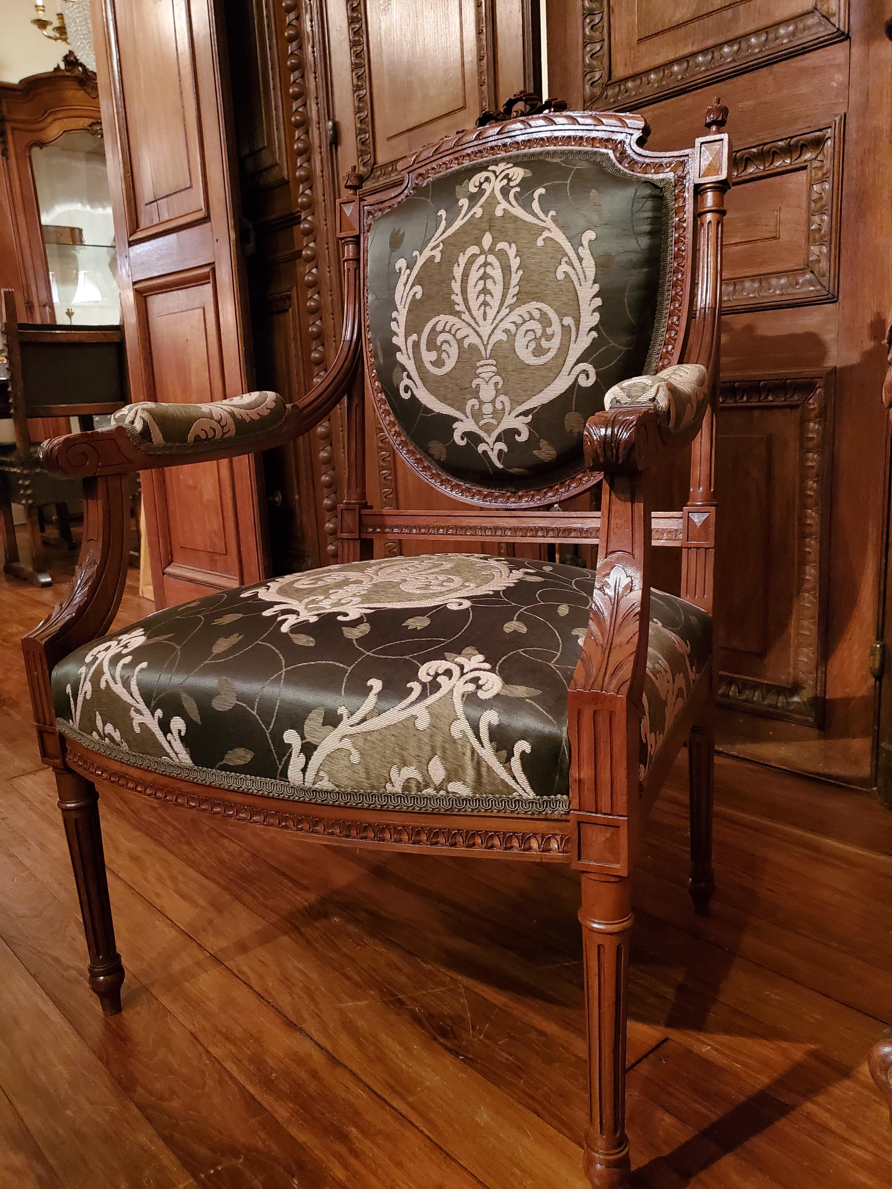 19th Century Pair of Antique French Louis XVI Armchairs For Sale