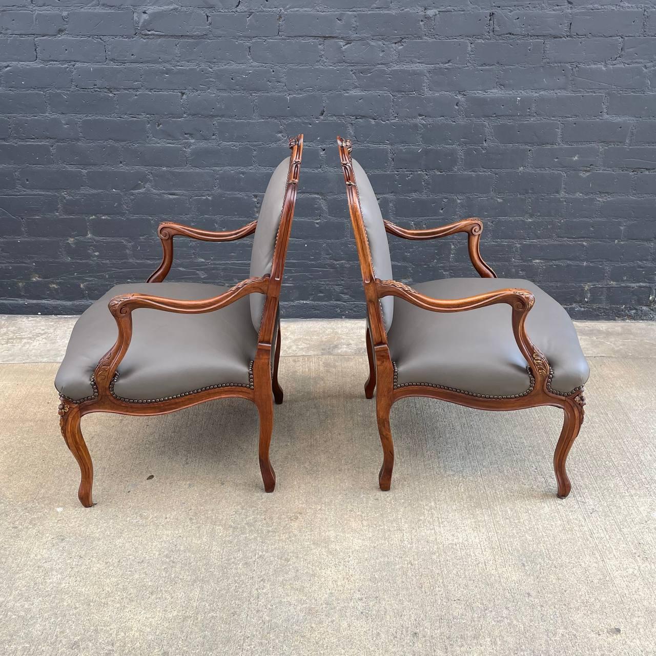 Pair of Antique French Louis XVI Carved Wood & Leather Arm Chairs In Good Condition For Sale In Los Angeles, CA