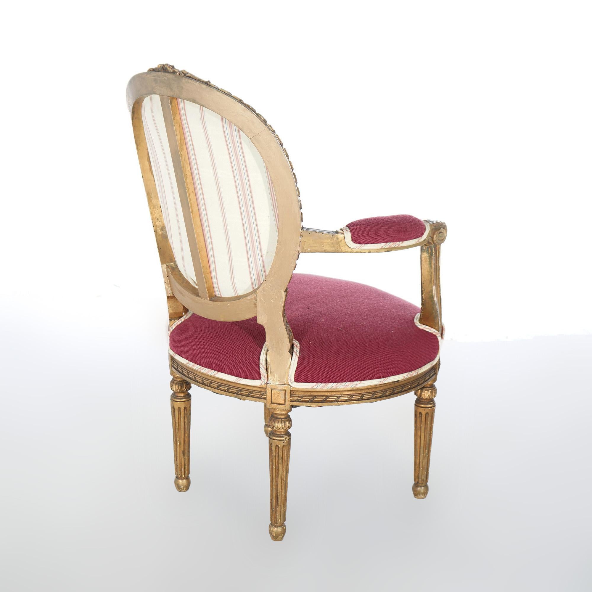 Paar antike französische Sessel aus vergoldetem Holz im Louis-XVI.-Stil, um 1920 (Vergoldet) im Angebot