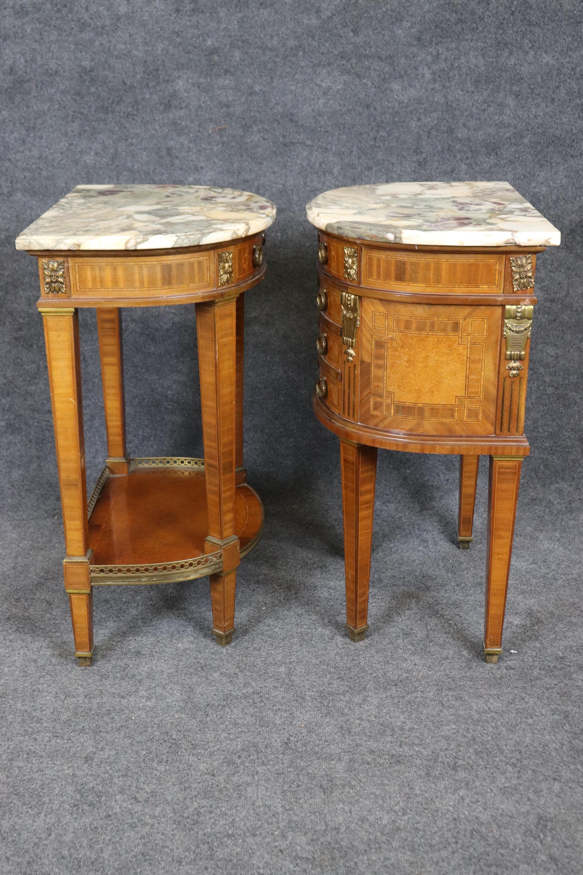 Pair of Antique French Louis XVI Style Marble Top Nightstands By Mercier Frères In Good Condition In Swedesboro, NJ