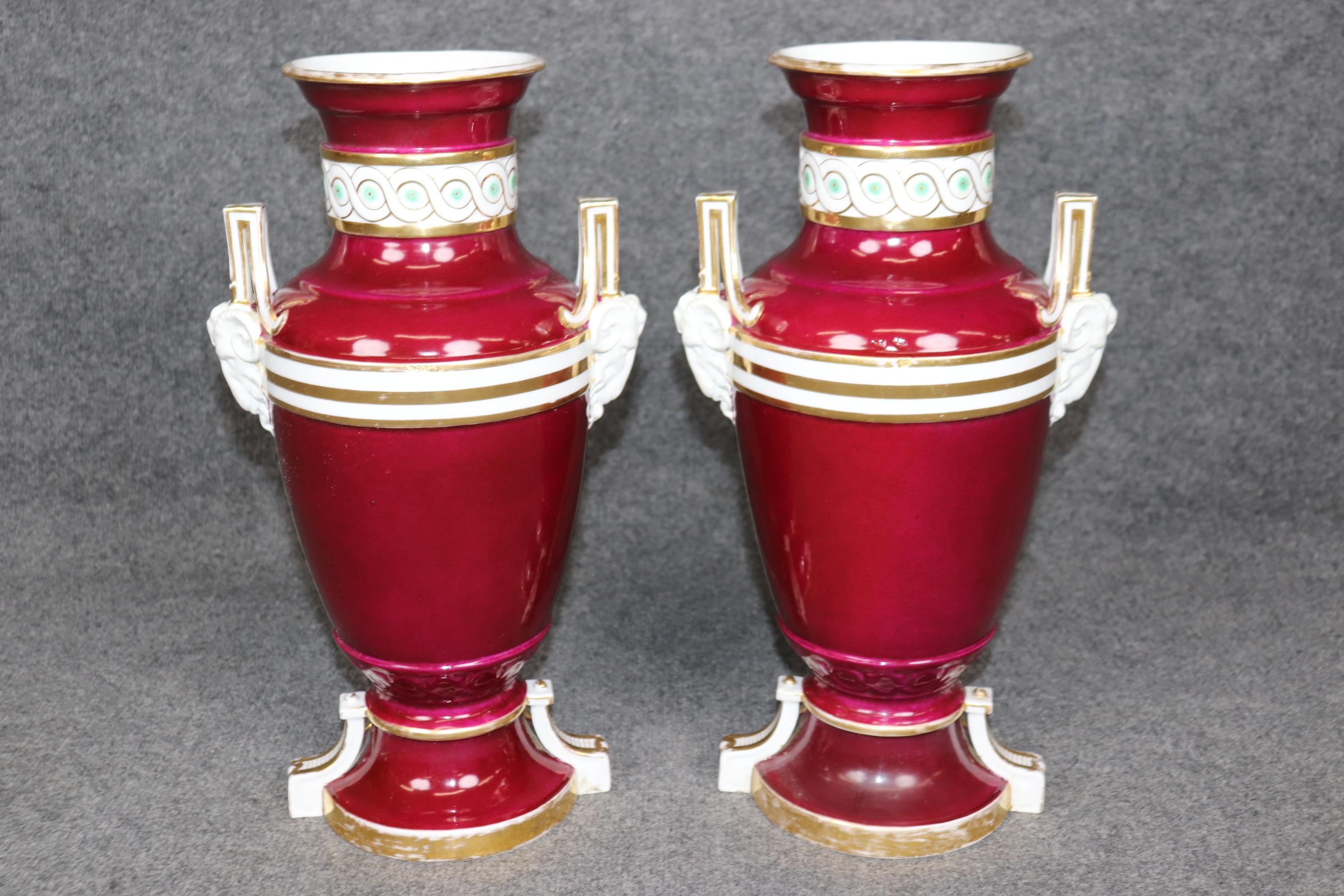 Pair of Antique French Louis XVI Style Old Paris Burgundy Porcelain Vases In Good Condition For Sale In Swedesboro, NJ