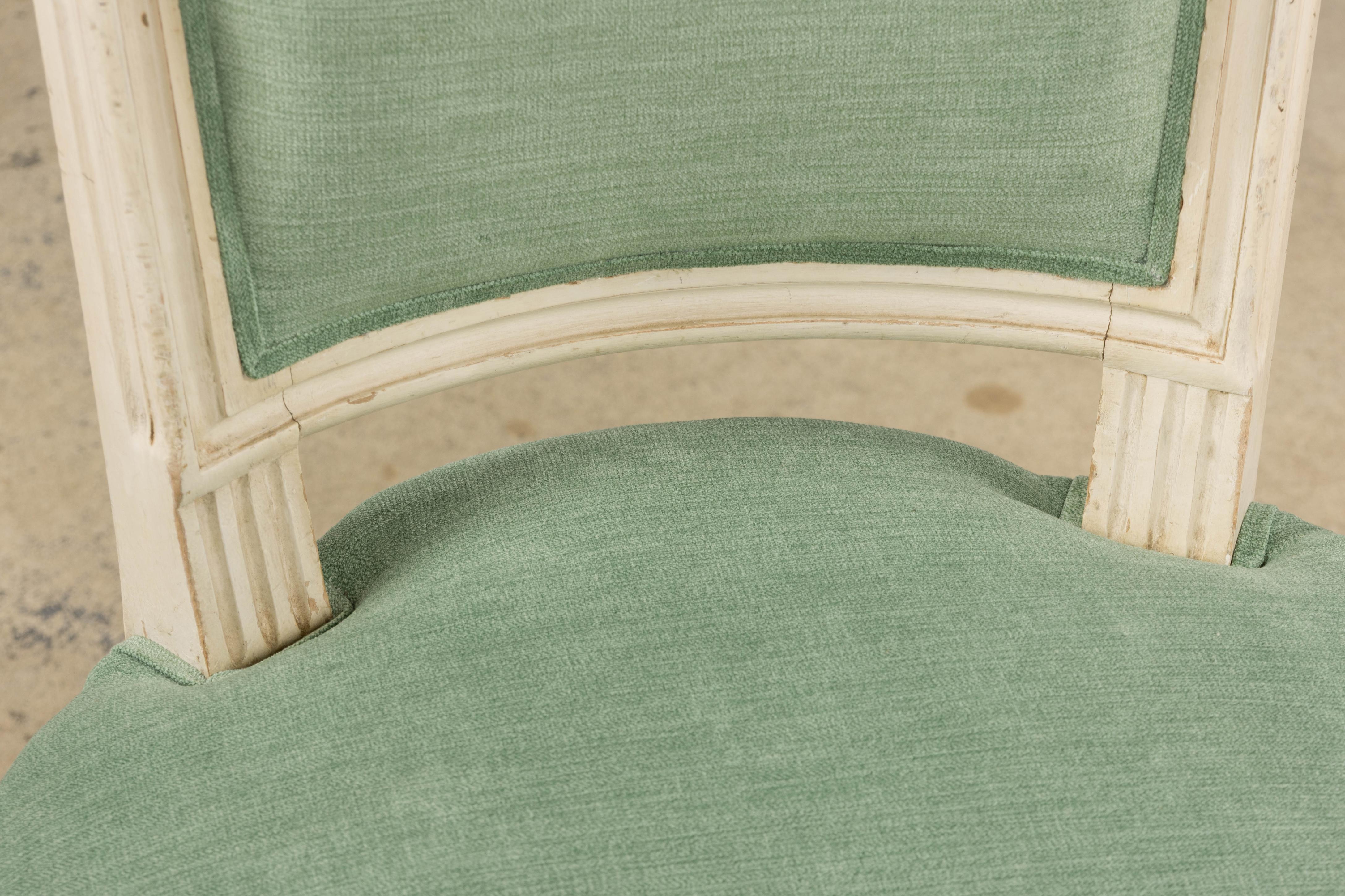 Pareja de Sillones Franceses Antiguos Estilo Luis XVI Pintados en Verde Mar en venta 2