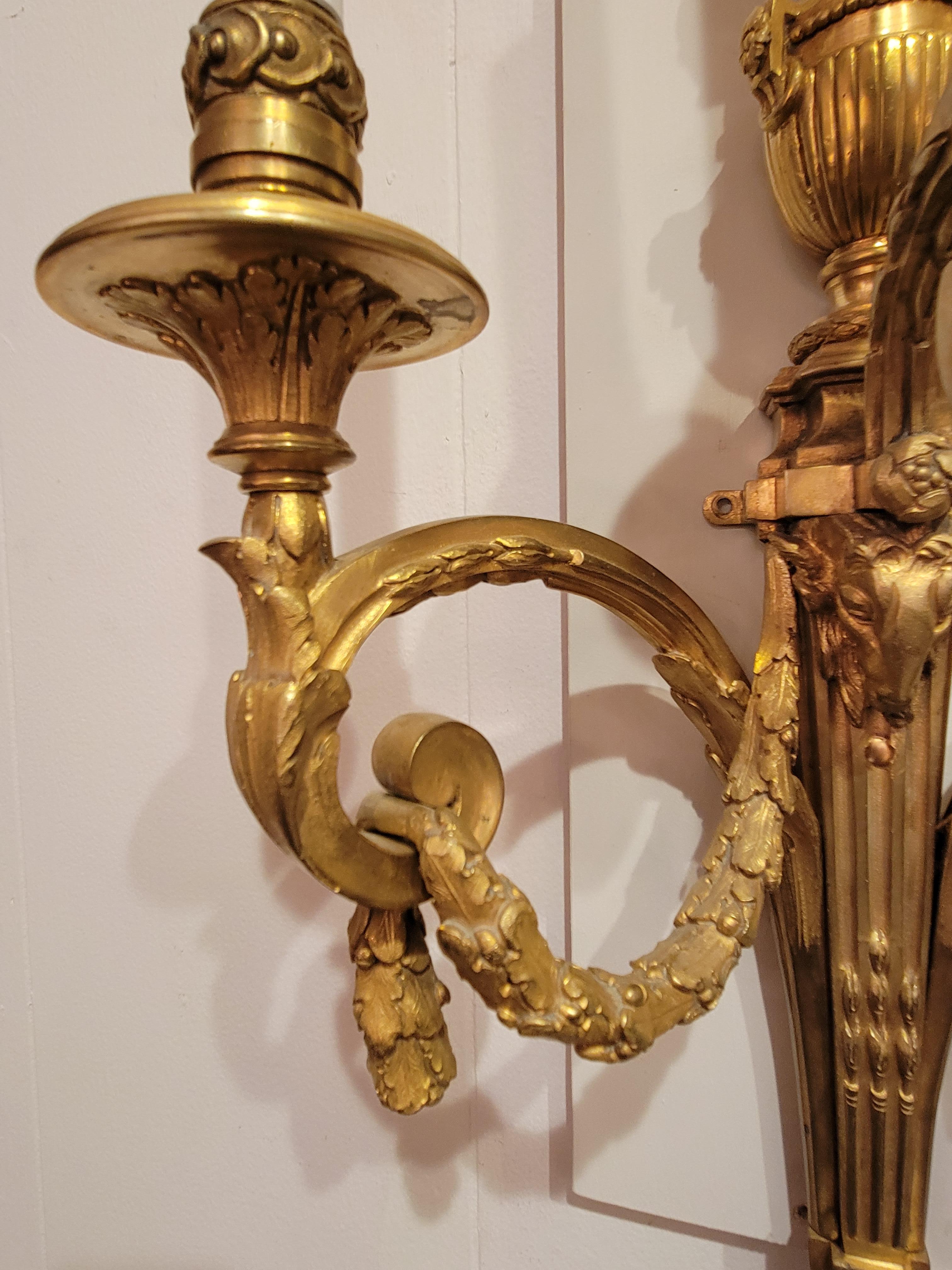 Pair of Antique French Louis XVI Wall Sconces In Good Condition For Sale In New Orleans, LA