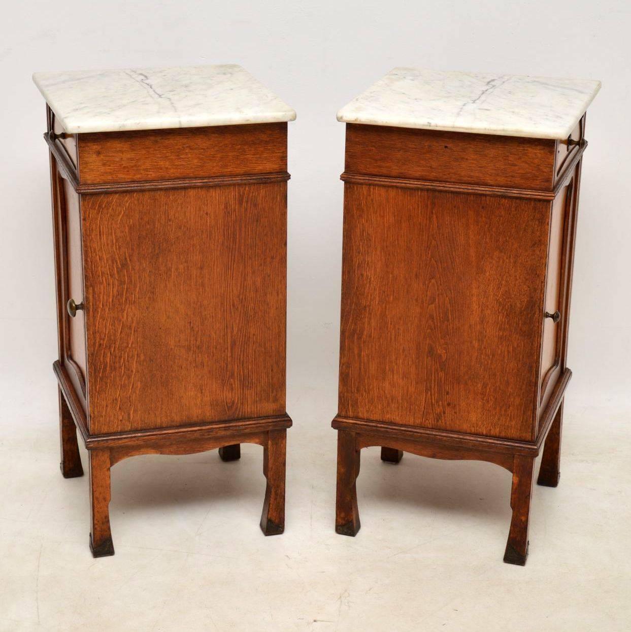 Late 19th Century Pair of Antique French Marble-Top Bedside Cabinets