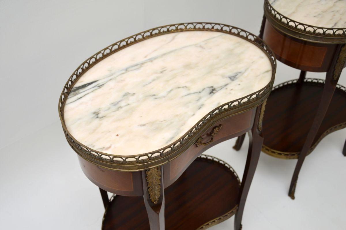 Pair of Antique French Marble Top Kidney Shaped Side Tables For Sale 1