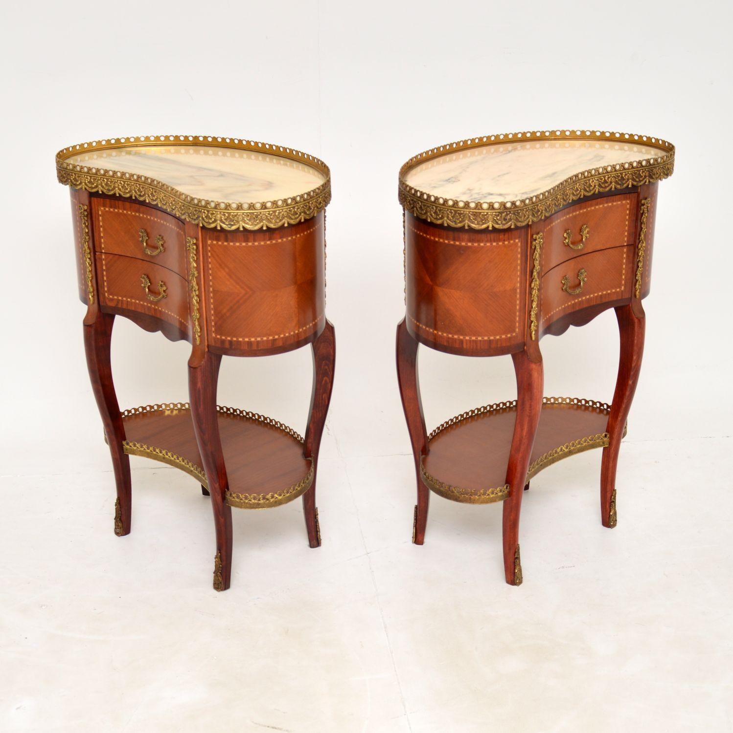 Pair of Antique French Marble Top Kidney Side Tables In Good Condition In London, GB