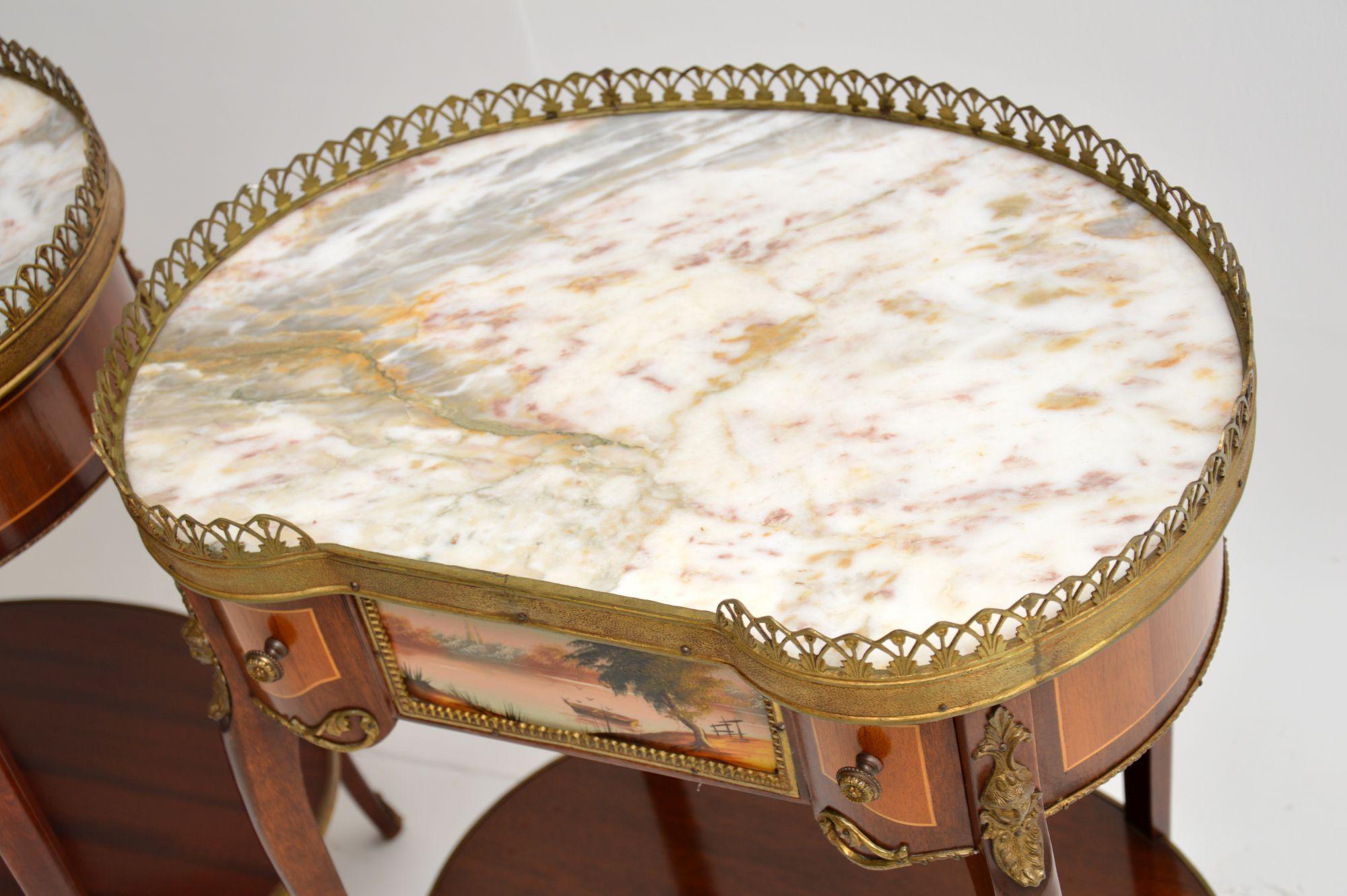 Satinwood Pair of Antique French Marble Top Kidney Side Tables