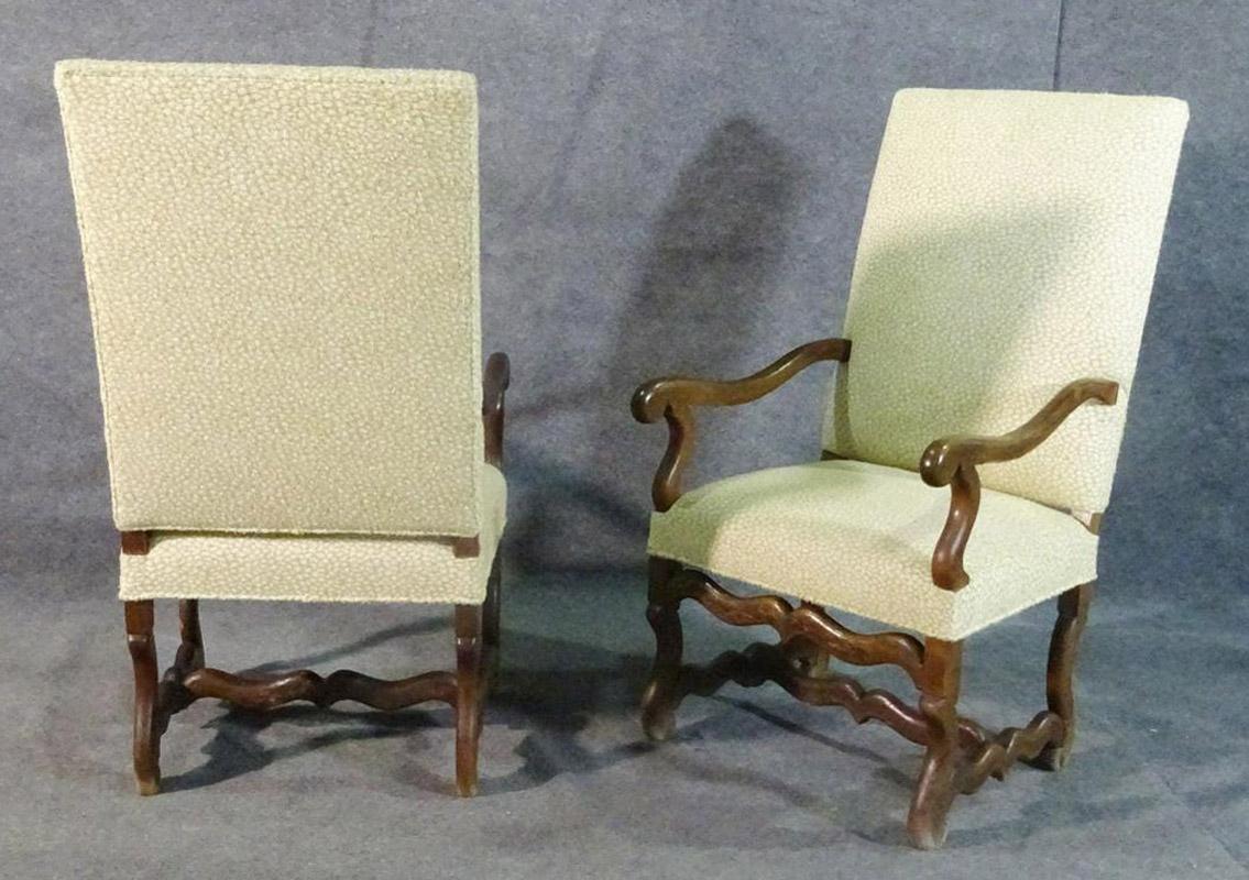 Mid-19th Century Pair of Antique French Mutton Leg Walnut Armchairs Fauteuills, C1830