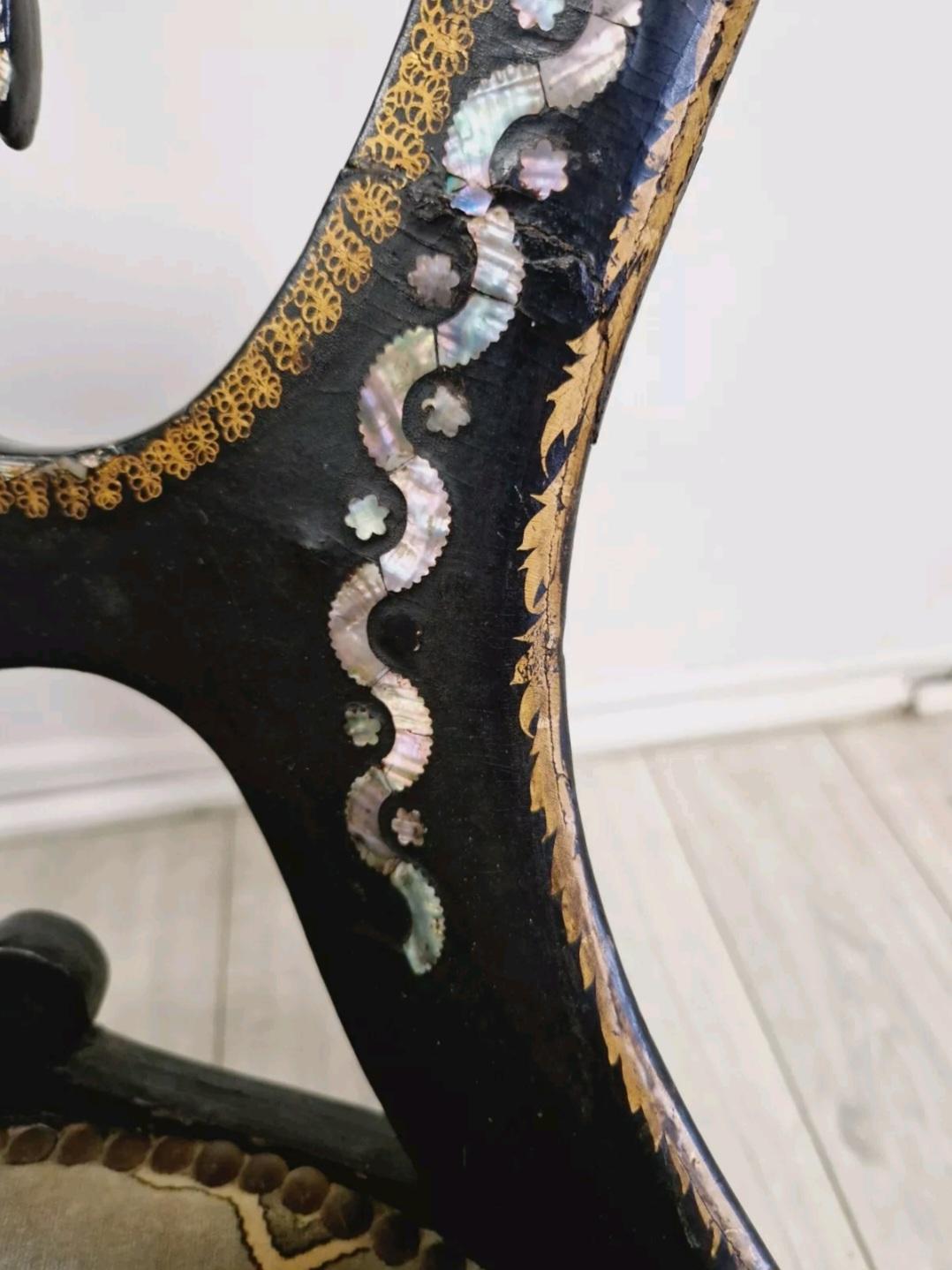 Paire de chaises antiques françaises Napoléon III Bon état - En vente à Buxton, GB