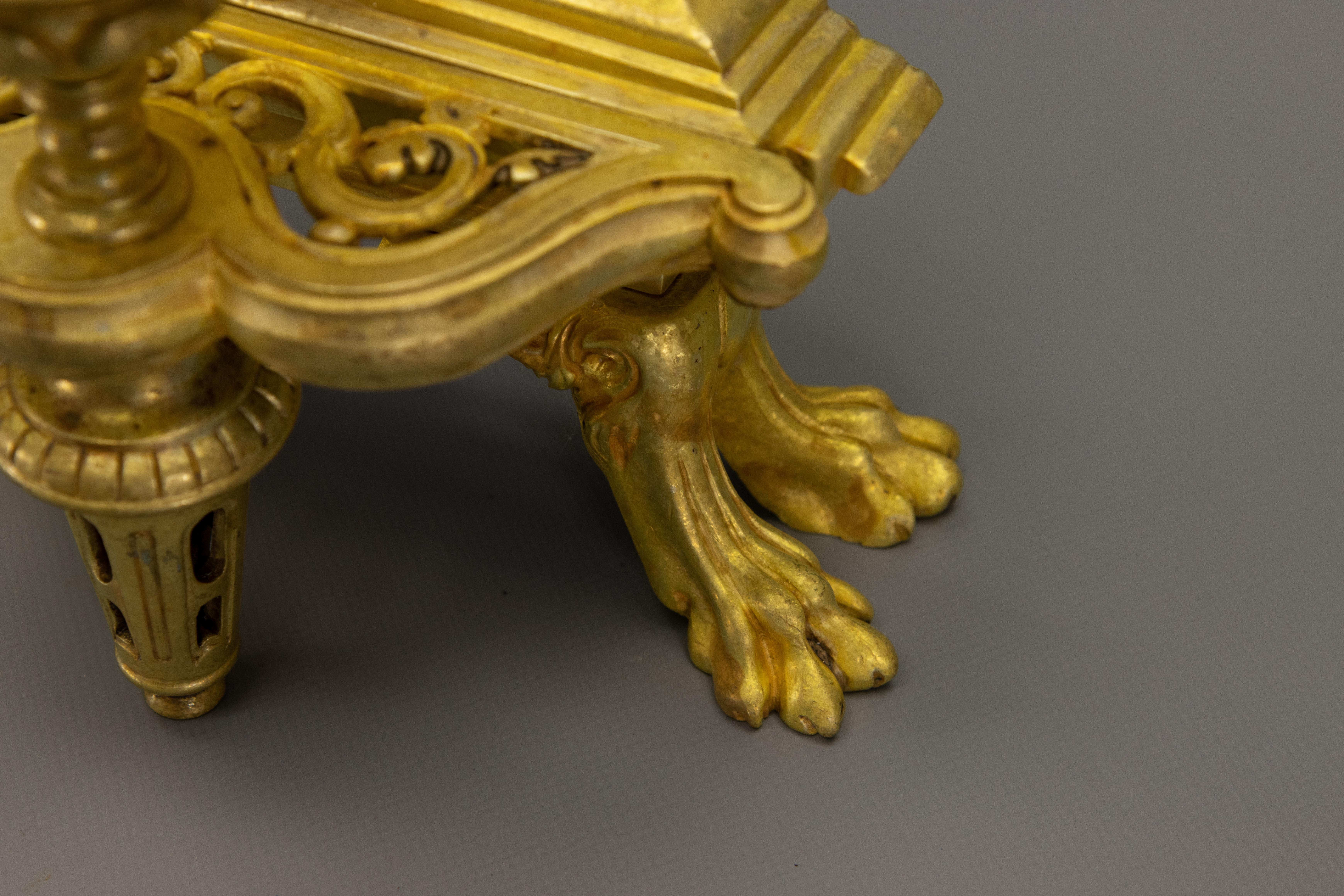 Bronzo Coppia di antichi cani da fuoco neoclassici francesi in bronzo e ferro o androni in vendita