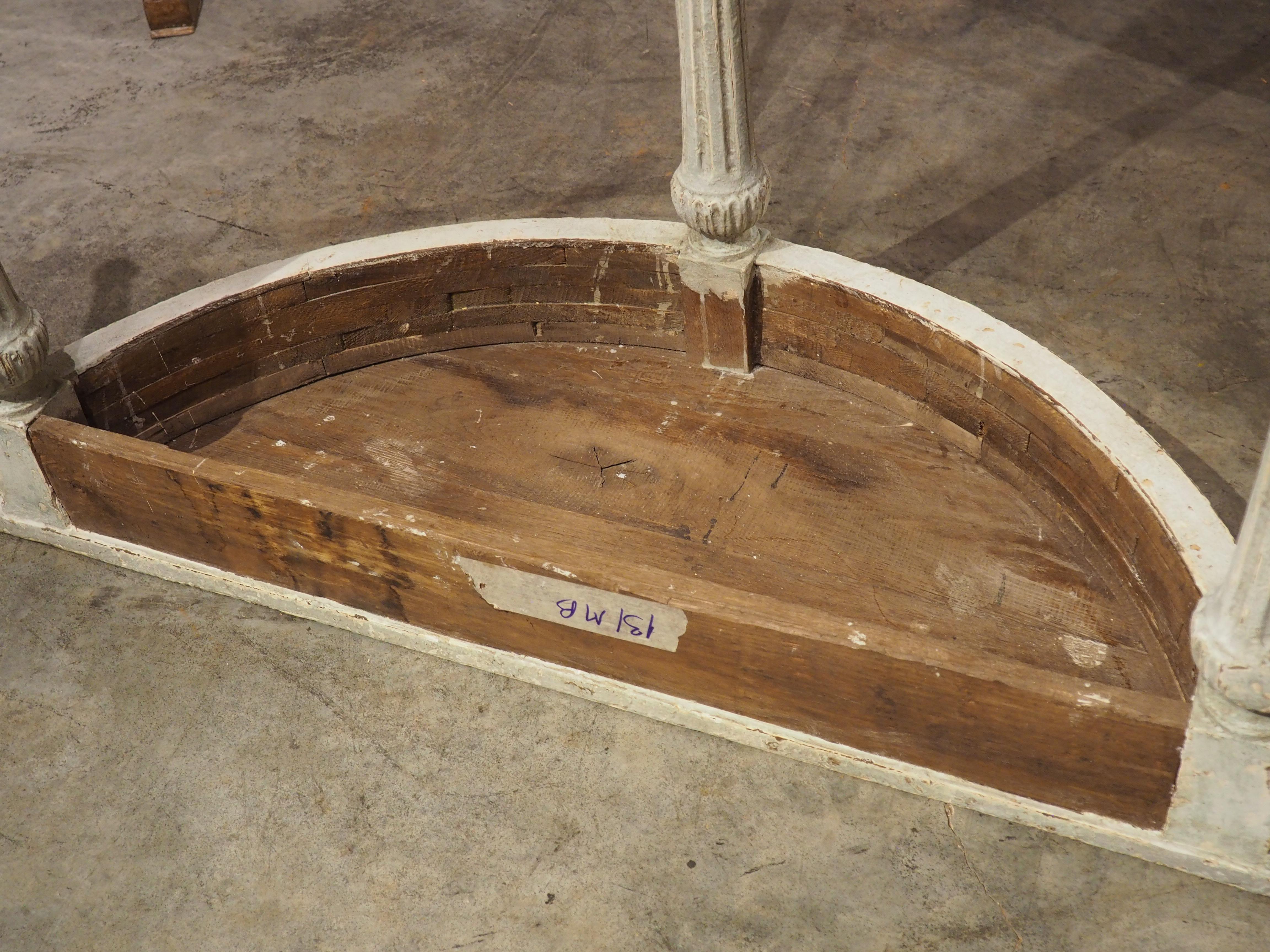 Coppia di antiche console francesi in quercia dipinta in stile Luigi XVI a chiave greca, C.I.C. 1880 in vendita 12