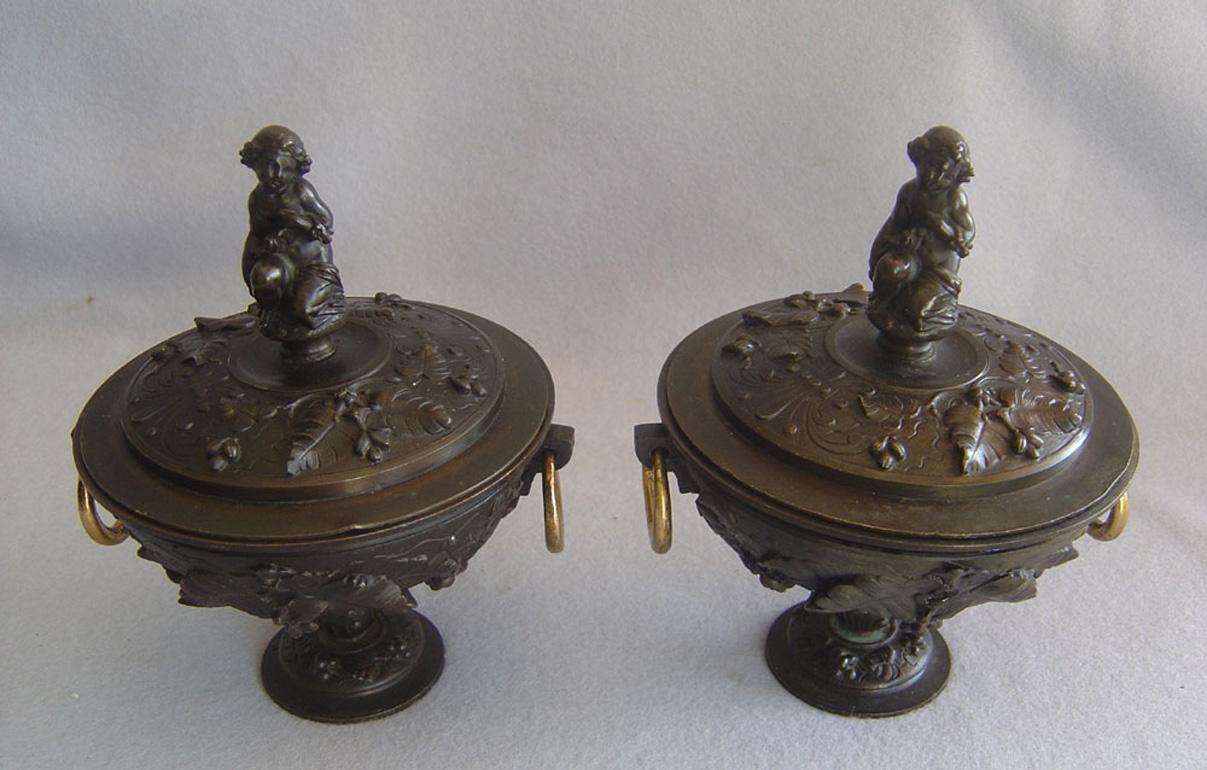 Late 19th Century Pair of Antique French Patinated Bronze Lidded Urns For Sale