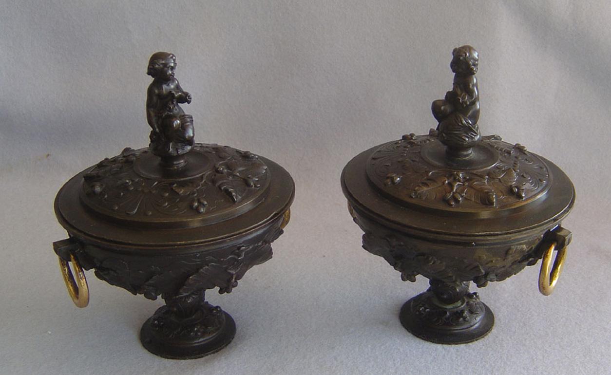 Pair of Antique French Patinated Bronze Lidded Urns For Sale 1