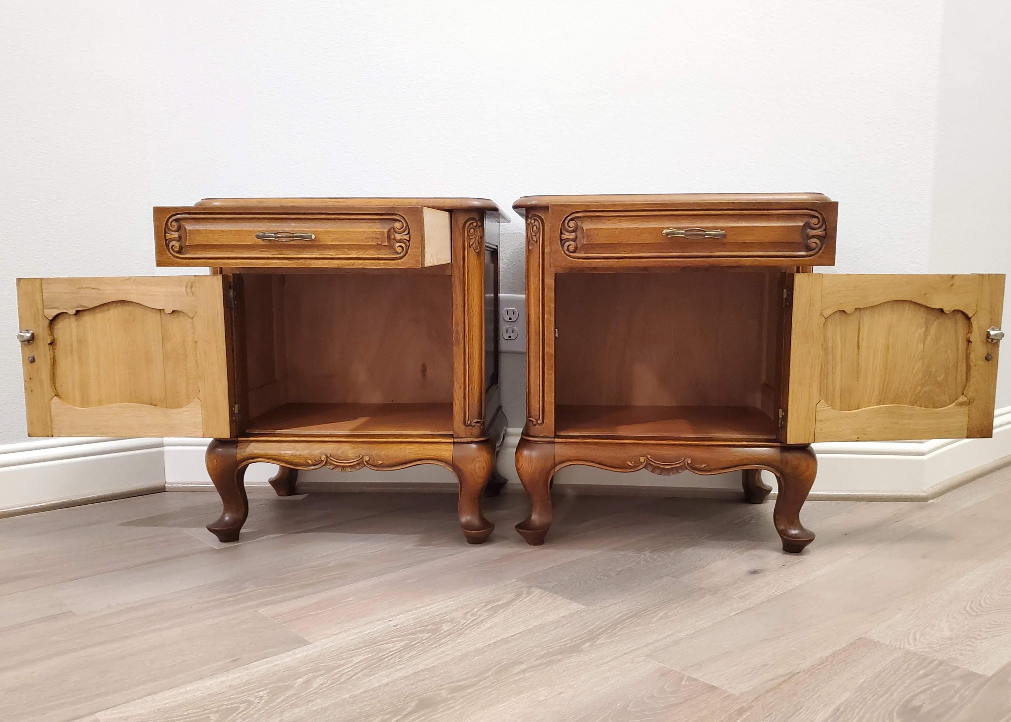 Pair of Antique French Provincial Figured Bedside Cabinets 3