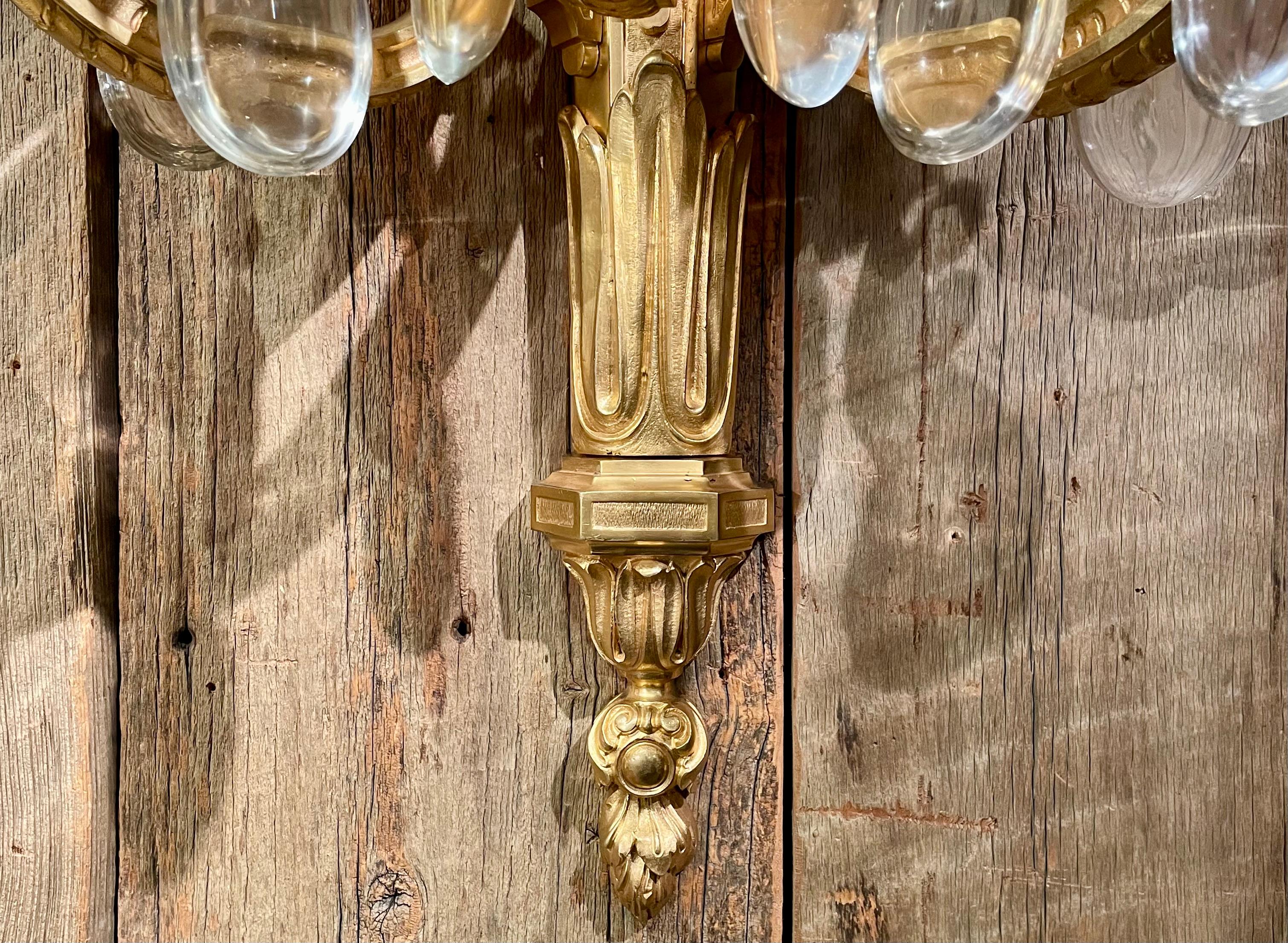 Pair of Antique French Regency Ormolu Chateau Lights / Sconces, Circa 1840-1850. In Good Condition For Sale In New Orleans, LA