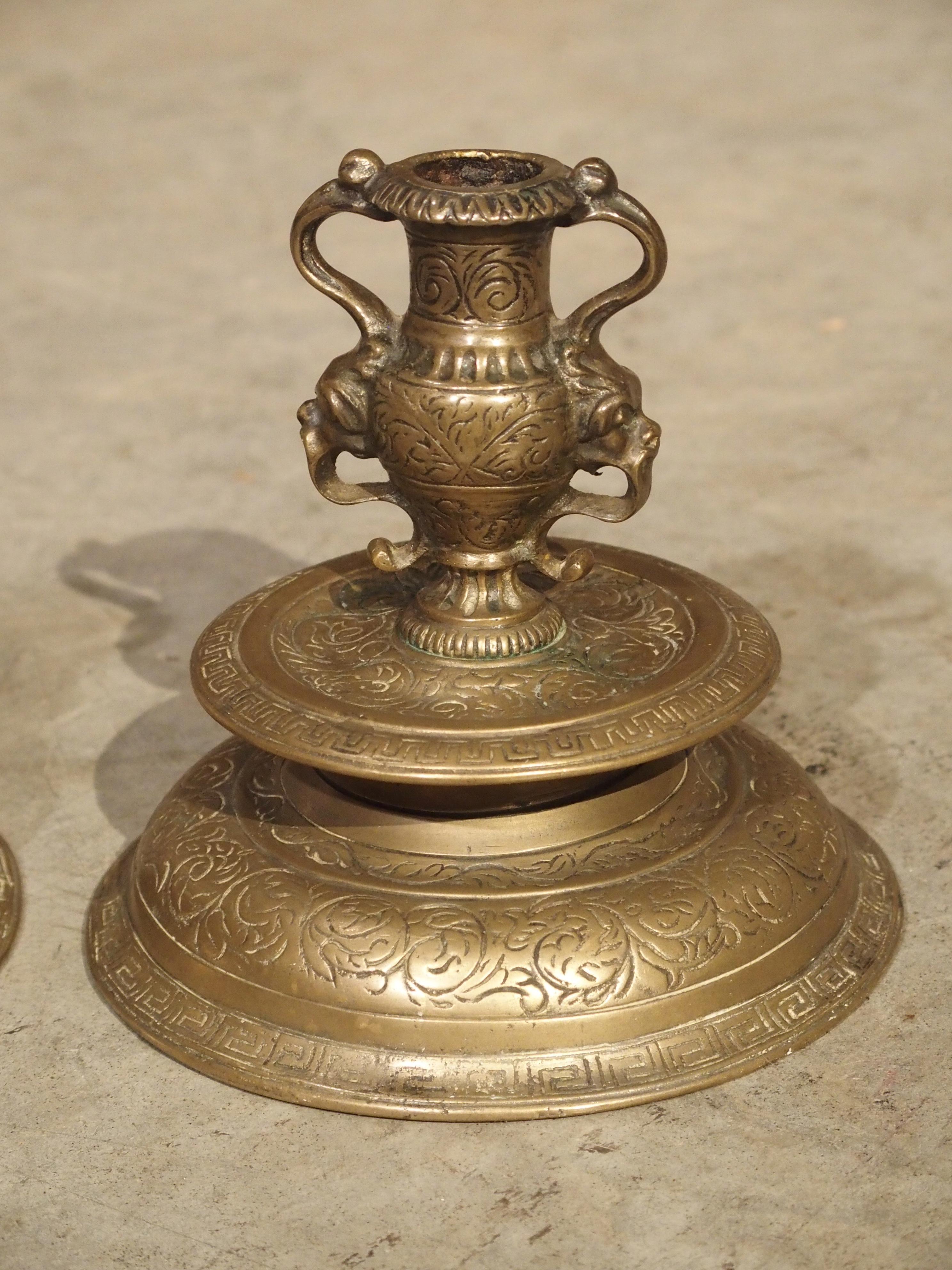 Paire de chandeliers anciens en bronze de style French Renaissance, 19e siècle en vente 6