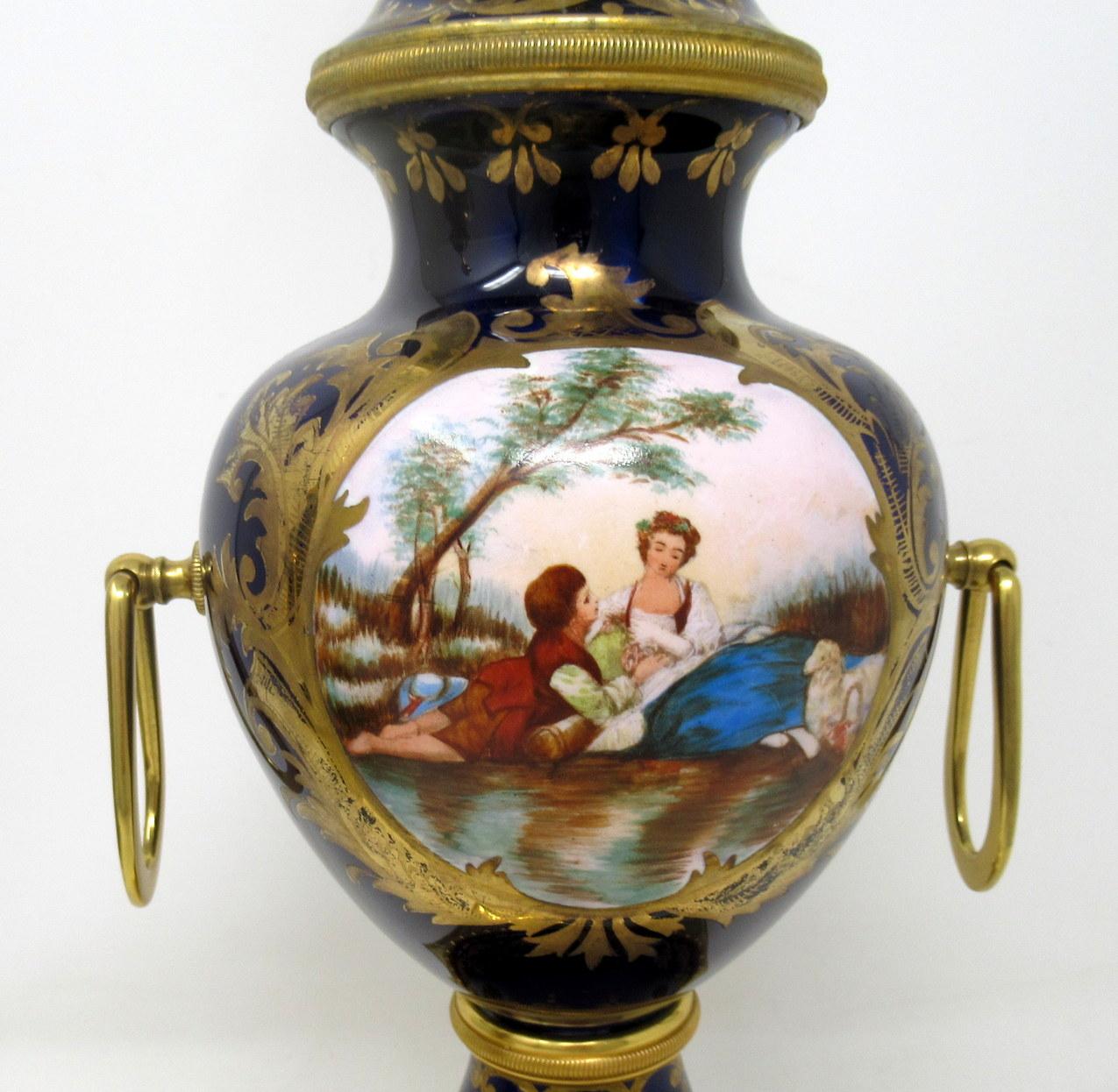 Pair of Antique French Sèvres Porcelain Ormolu Gilt Bronze Table Urn Lamps  1