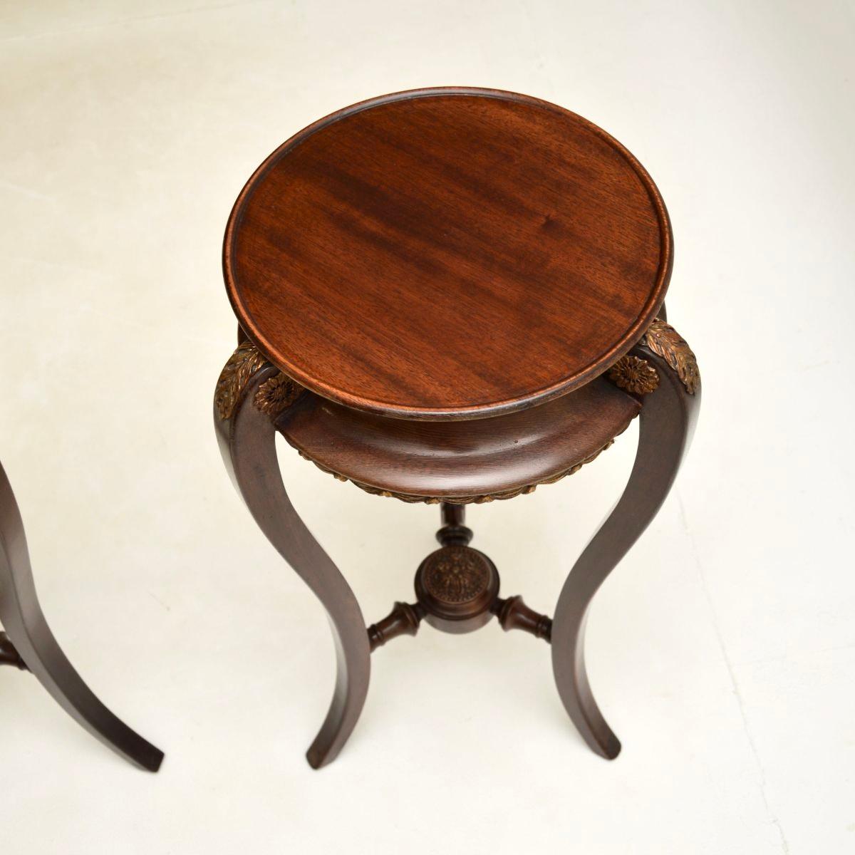 Pareja de Mesas Auxiliares Antique French Francés en venta