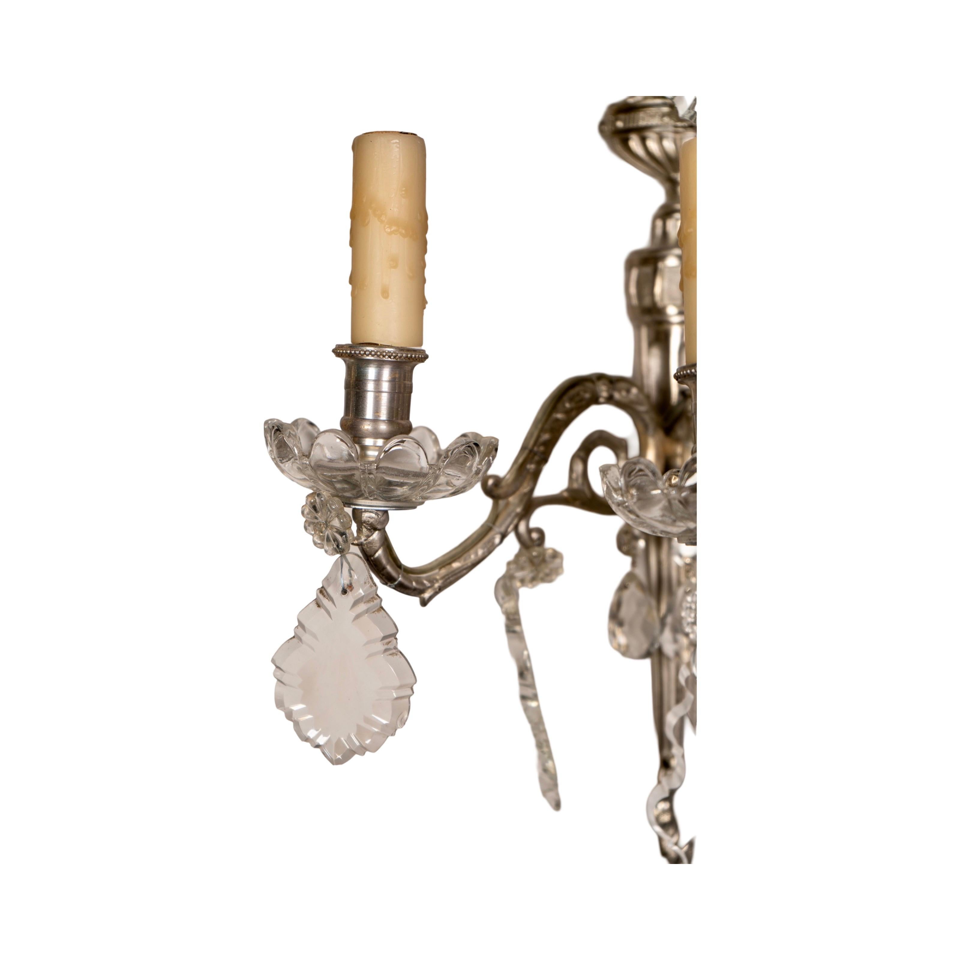 Coppia di antiche lampade da parete in argento francesi in vendita 3