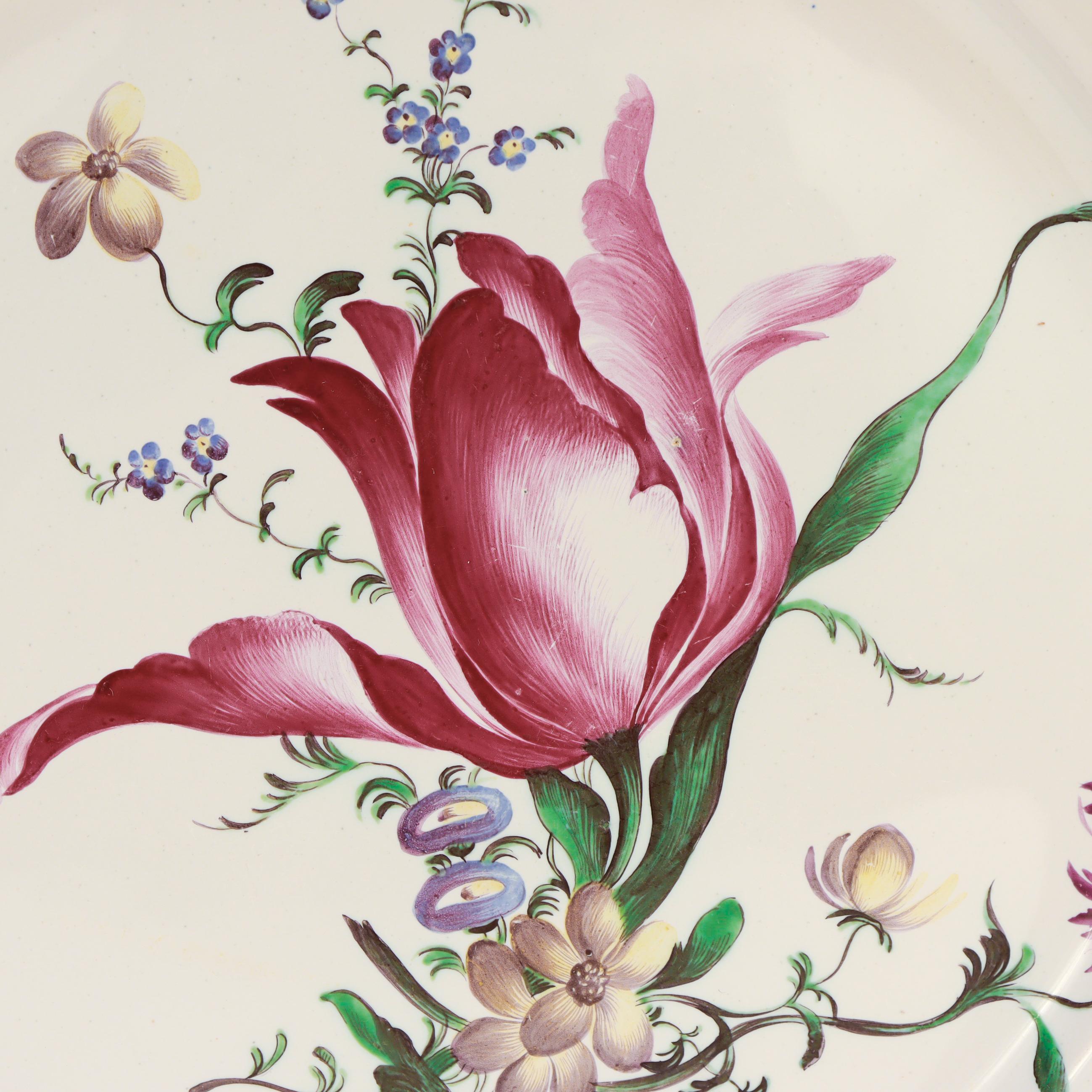 Pair of Antique French Strasbourg Faience Floral Plates For Sale 6