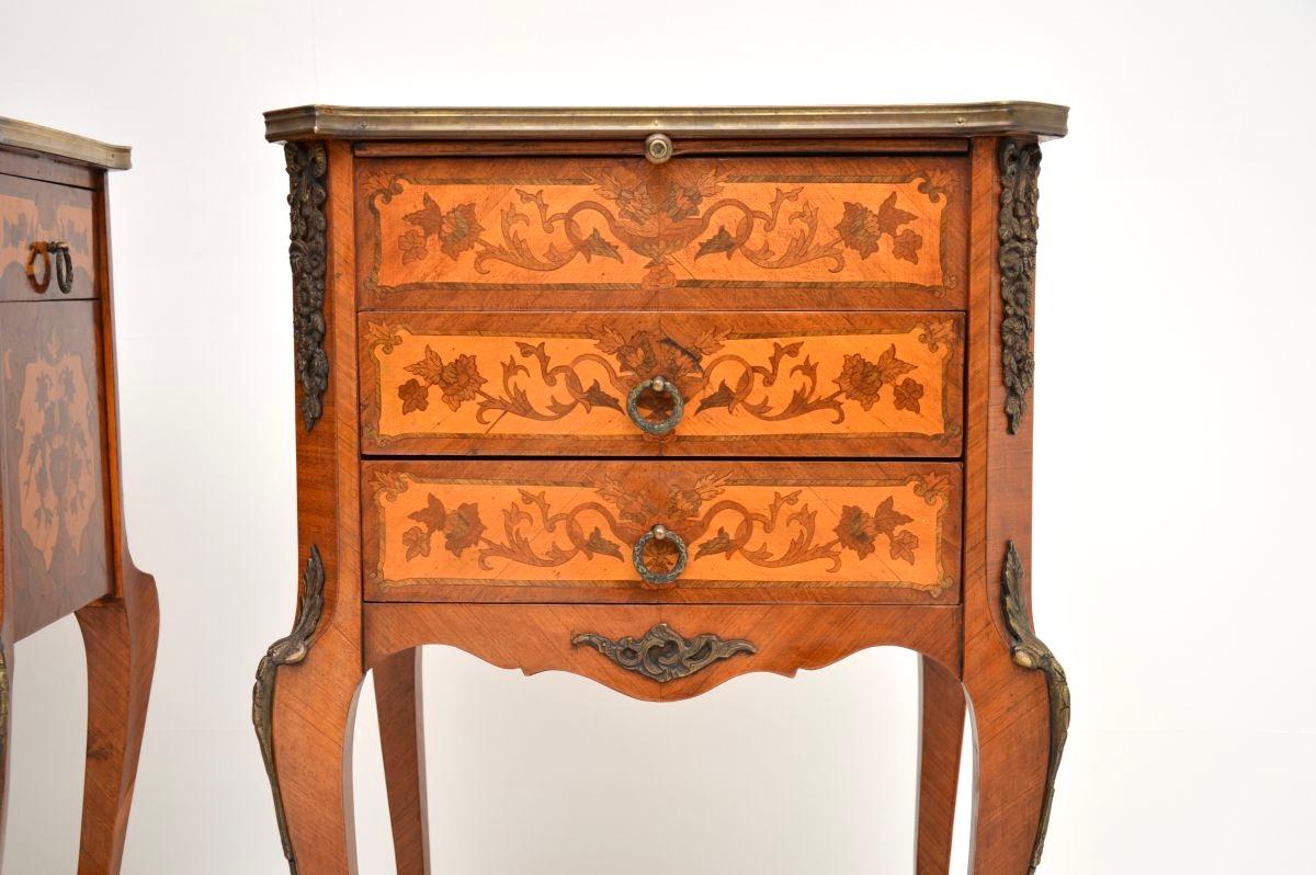 Coppia di tavolini antichi in stile francese in vendita 2