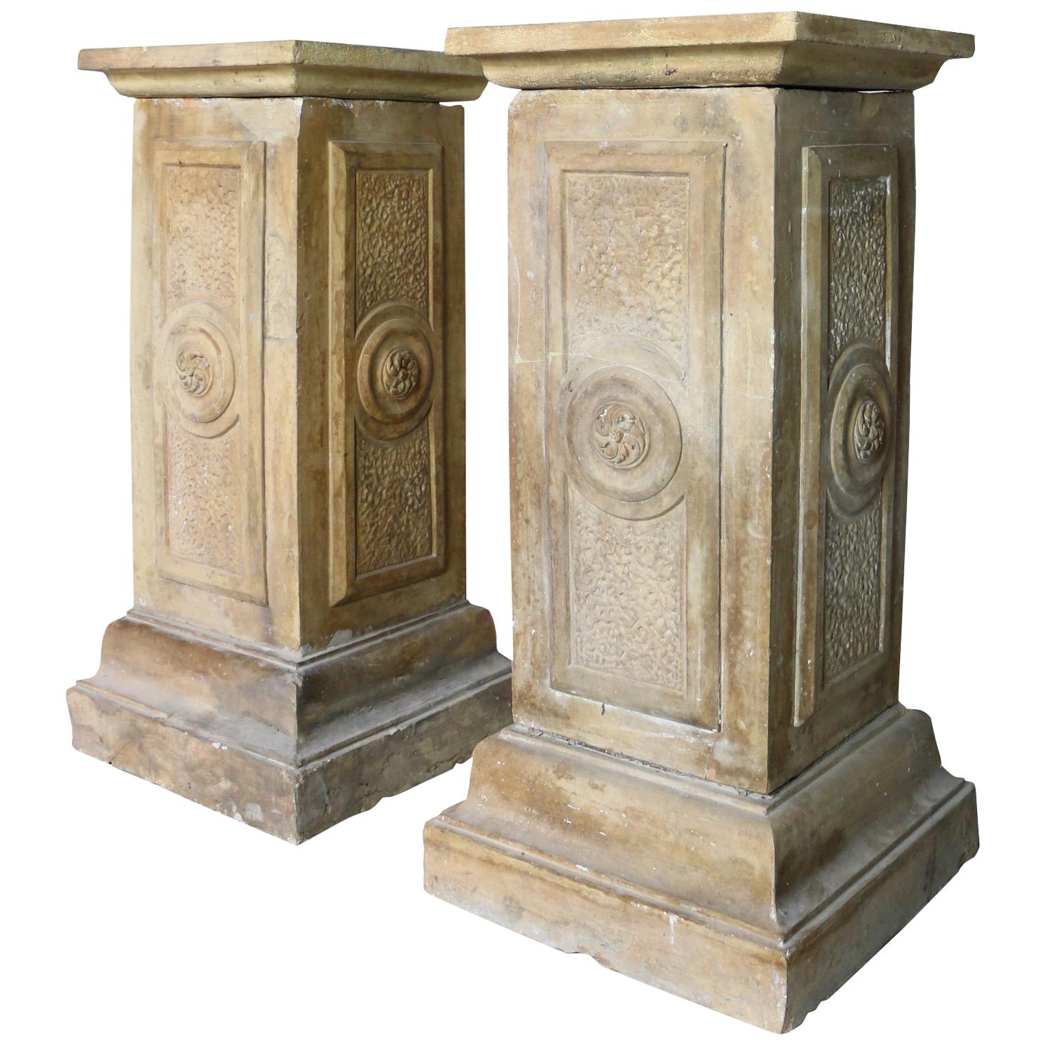 Pair of Antique Carved Oak Column Pedestals For Sale at 1stDibs