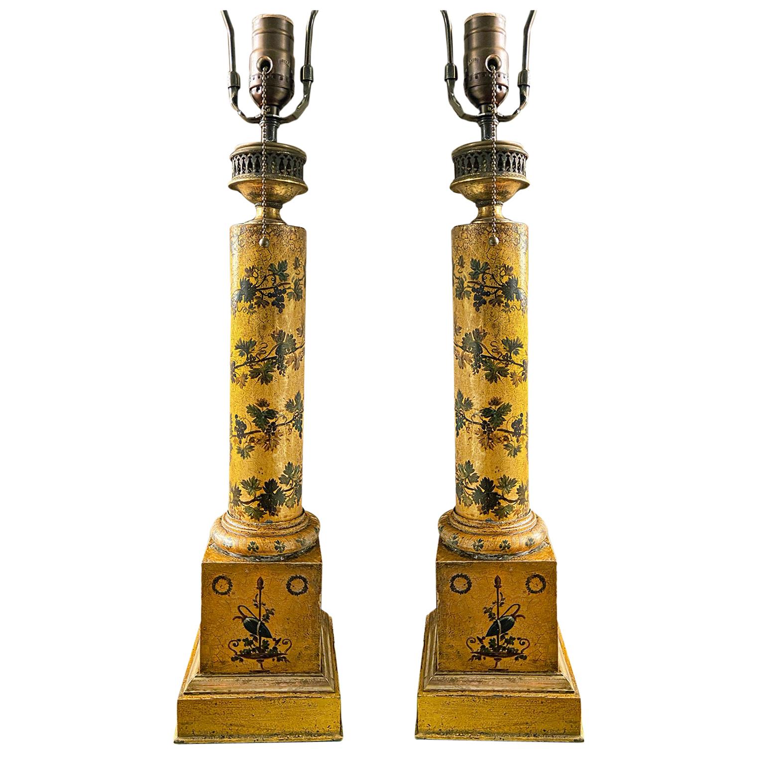 Paar antike französische Tole-Tischlampen im Angebot