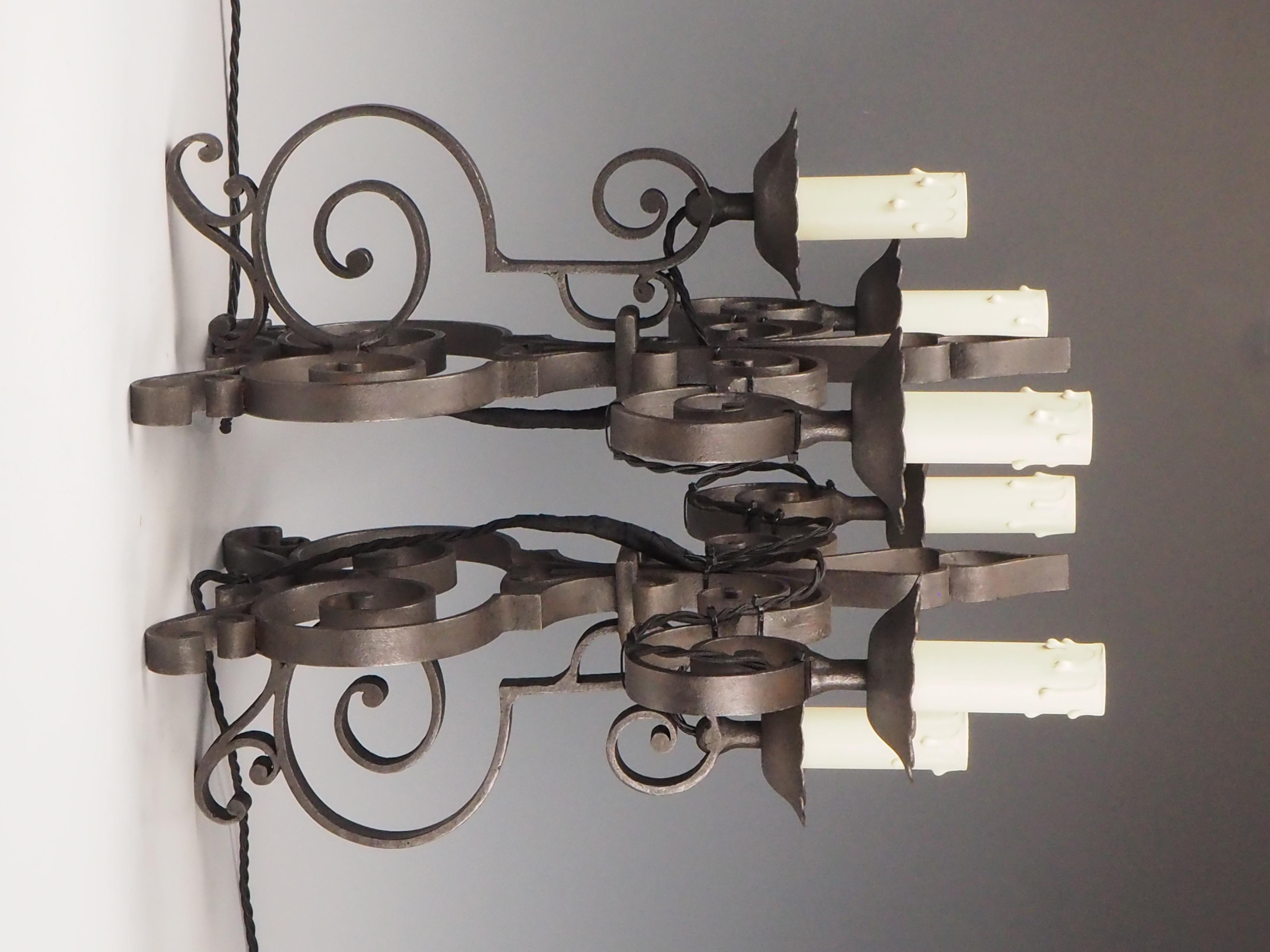 Coppia di lampade da camino o da credenza in ferro battuto francese - tripla luce Des in vendita 5
