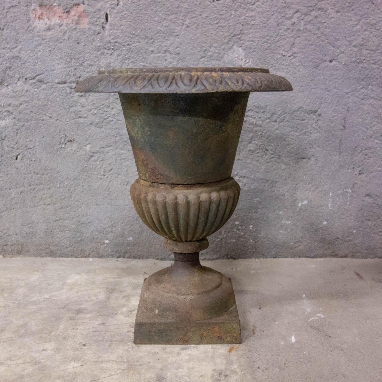 Pair of Antique Garden Vases, Cast Iron For Sale 5