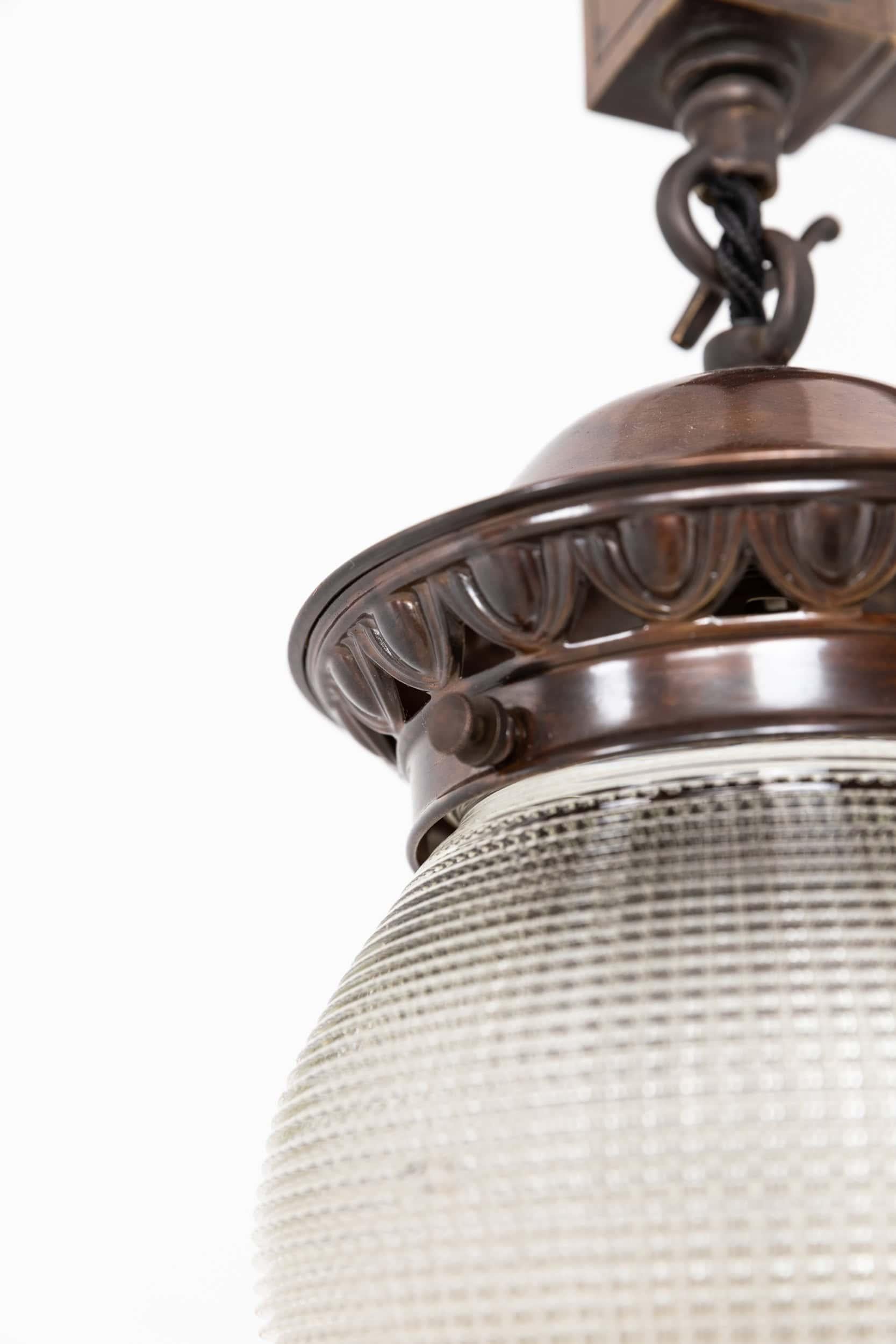 Pair of Antique GEC / Holophane Prismatic Glass and Brass Wall Lamps, c.1920 For Sale 1