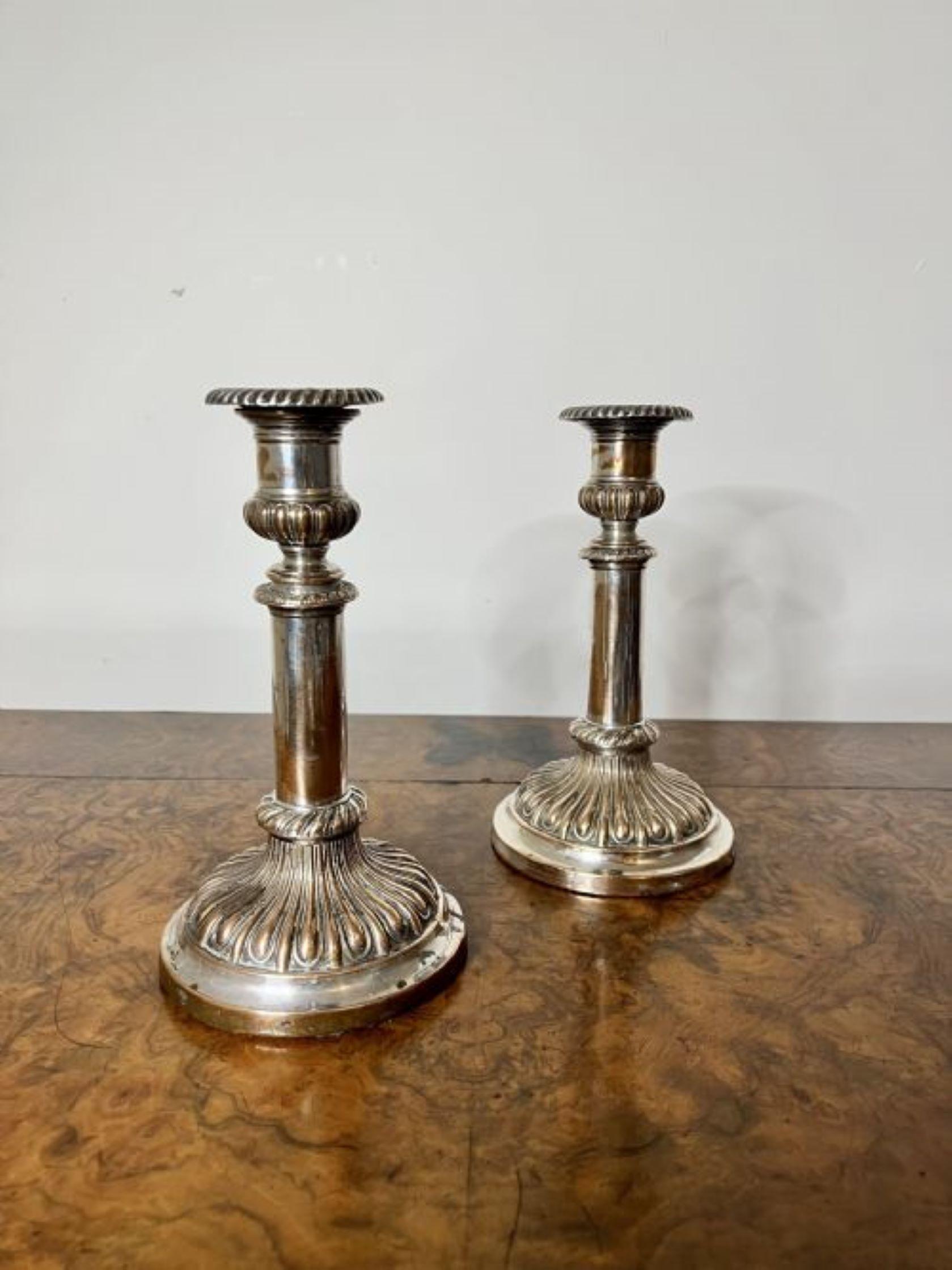 Ein Paar antike, teleskopische George III.-Kerzenständer  im Zustand „Gut“ im Angebot in Ipswich, GB