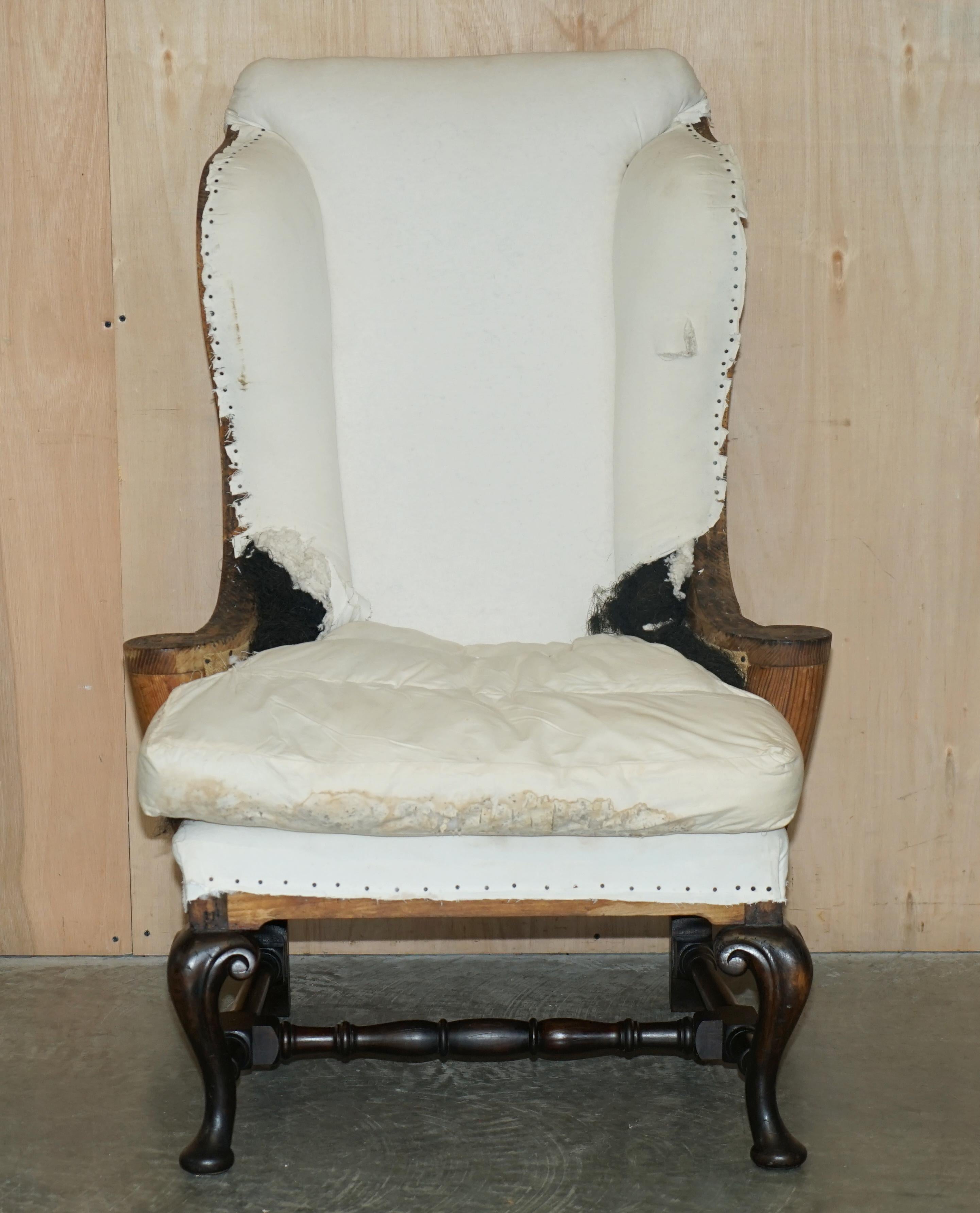 Paire de fauteuils géorgiens anciens déconstruits à dossier à oreilles William Morris en vente 11