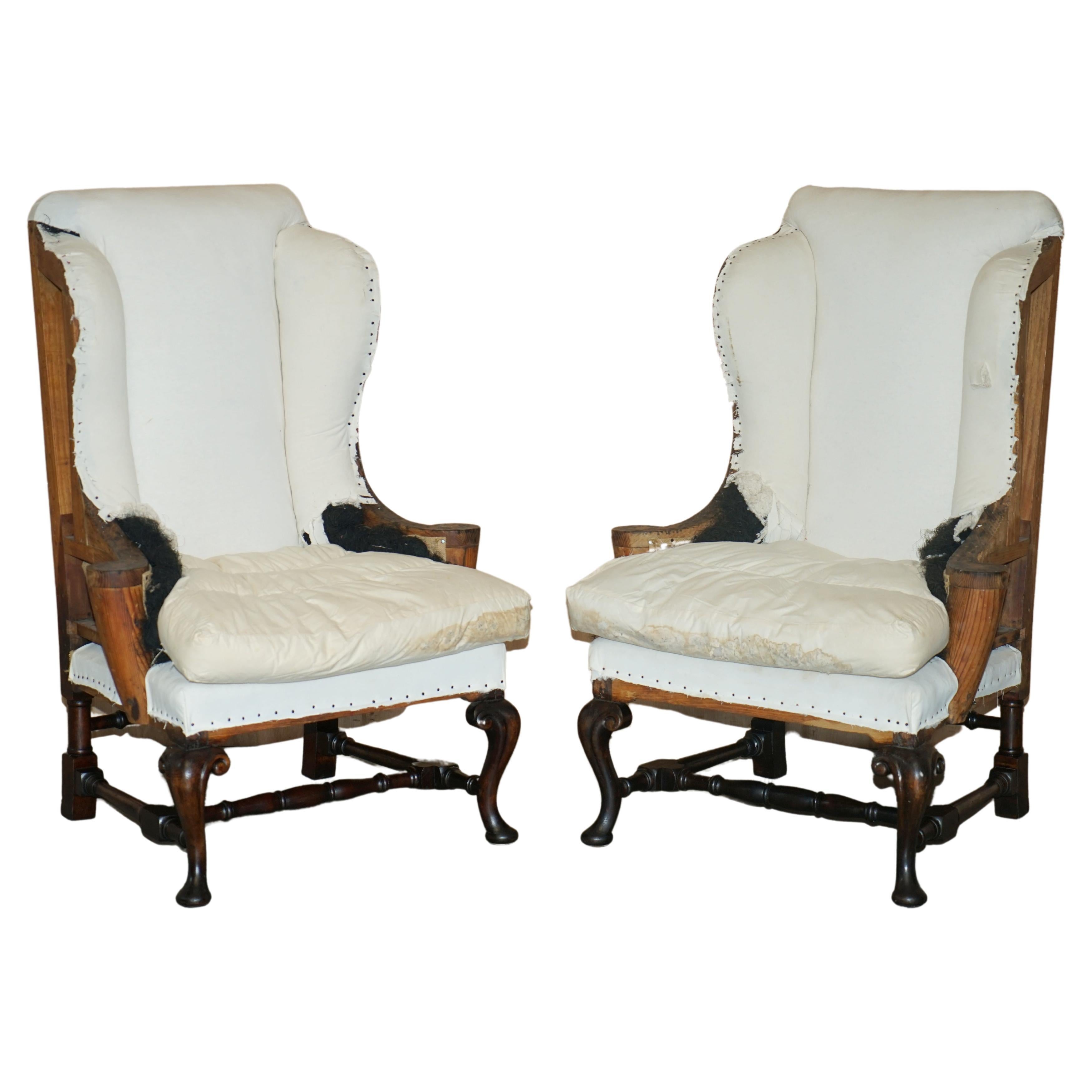 Paire de fauteuils géorgiens anciens déconstruits à dossier à oreilles William Morris en vente