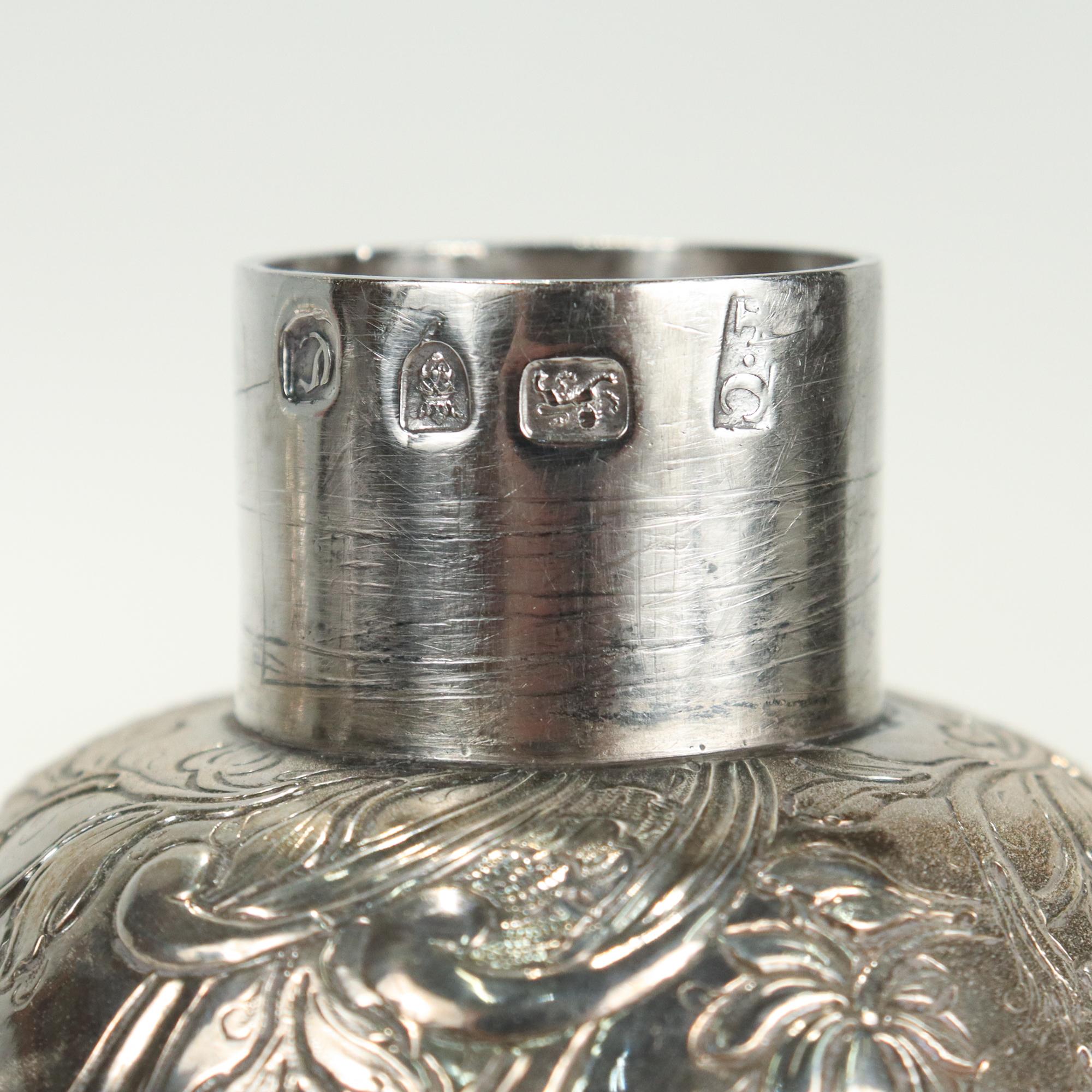 Pair of Antique Georgian English Sterling Silver Tea Caddies by Francis Crump For Sale 15