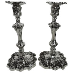 Paar antike georgianische Rokoko-Kerzenständer aus Sterlingsilber von Dominick & Haff