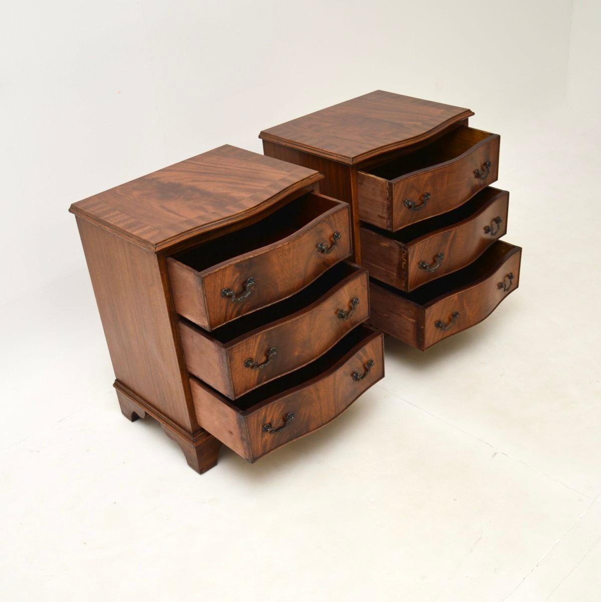 Mid-20th Century Pair of Antique Georgian Style Bedside Chests