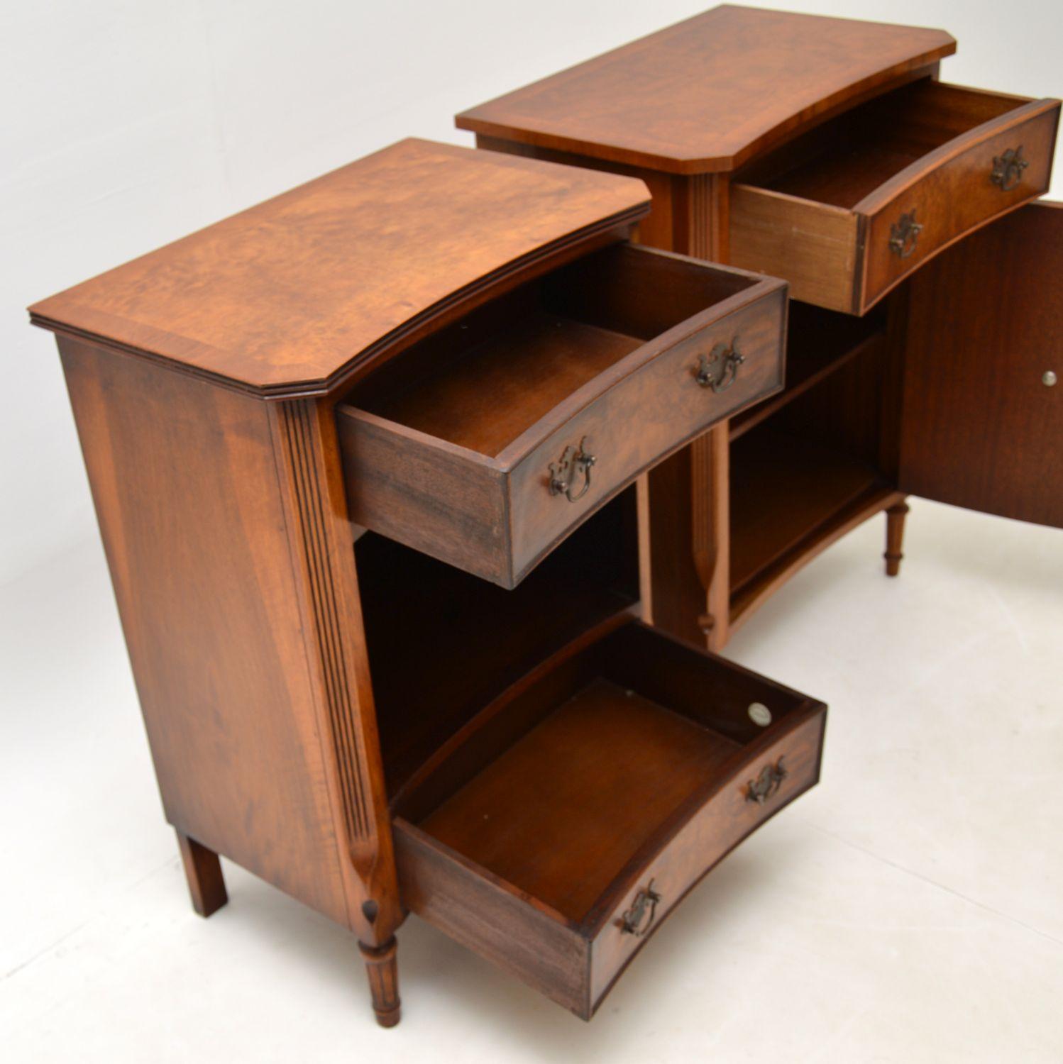 Pair of Antique Georgian Style Burr Walnut Bedside Cabinets 4