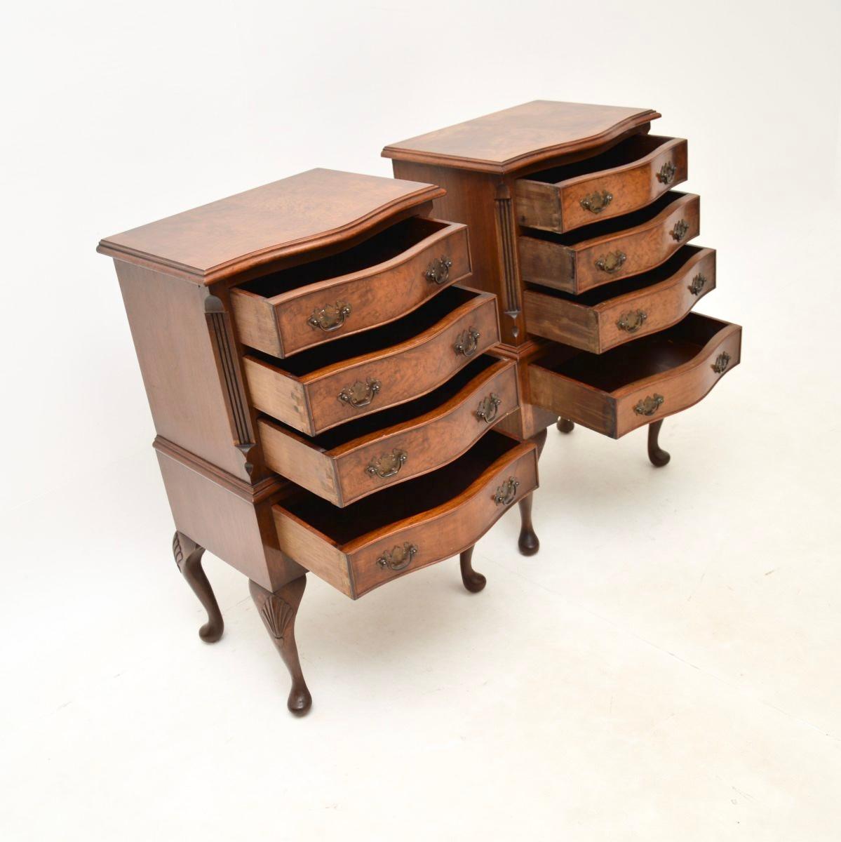 British Pair of Antique Georgian Style Burr Walnut Bedside Chests For Sale
