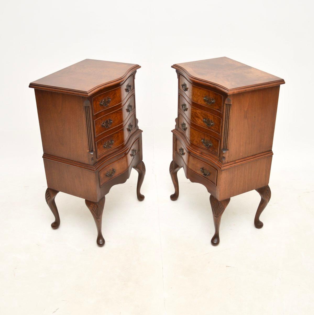 Pair of Antique Georgian Style Burr Walnut Bedside Chests In Good Condition For Sale In London, GB