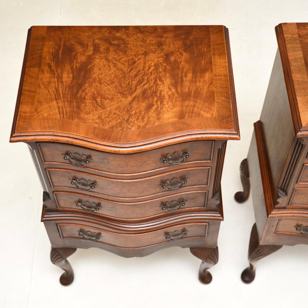 Pair of Antique Georgian Style Burr Walnut Bedside Chests For Sale 1