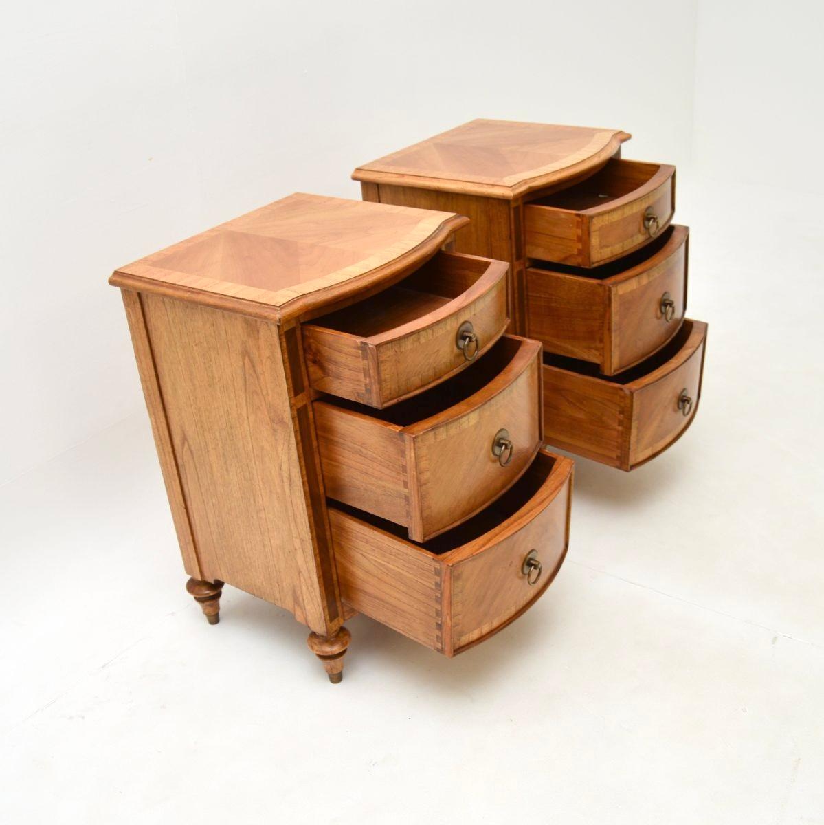 Pair of Antique Georgian Style Inlaid Walnut Bedside Chests In Good Condition In London, GB