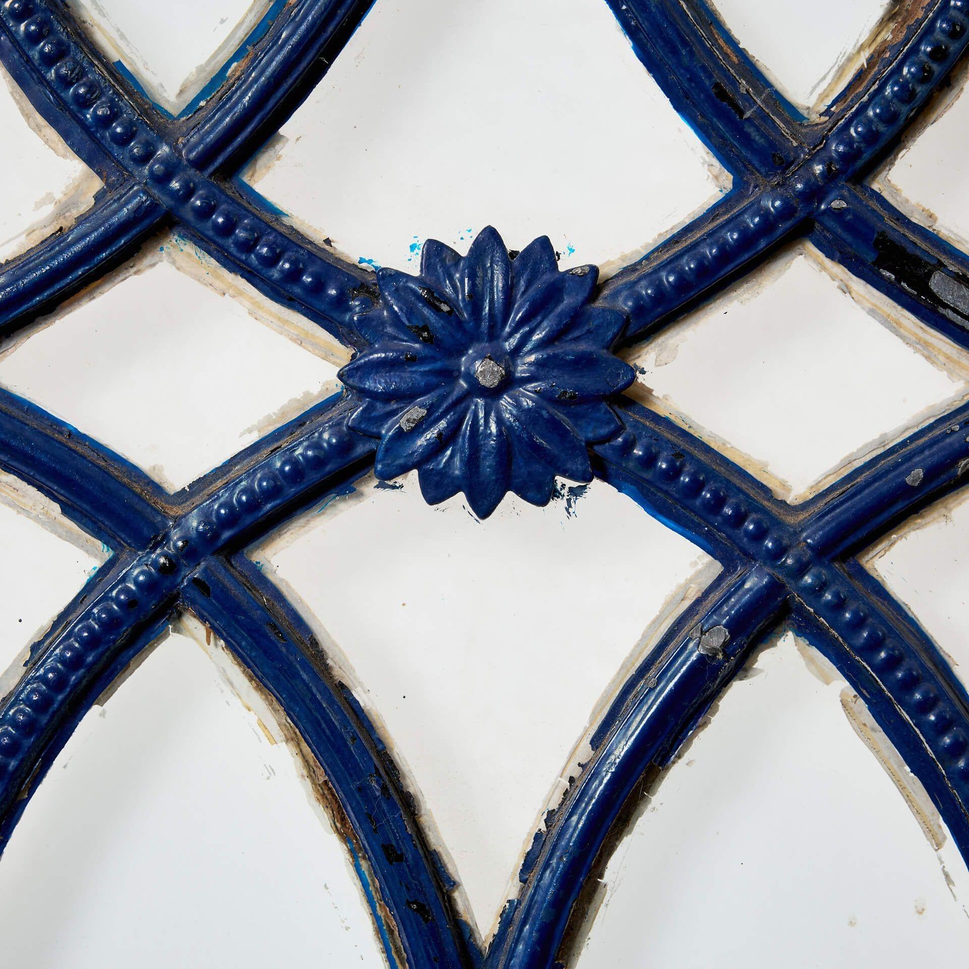Pair of Antique Georgian Style Iron Window Panels In Fair Condition For Sale In Wormelow, Herefordshire