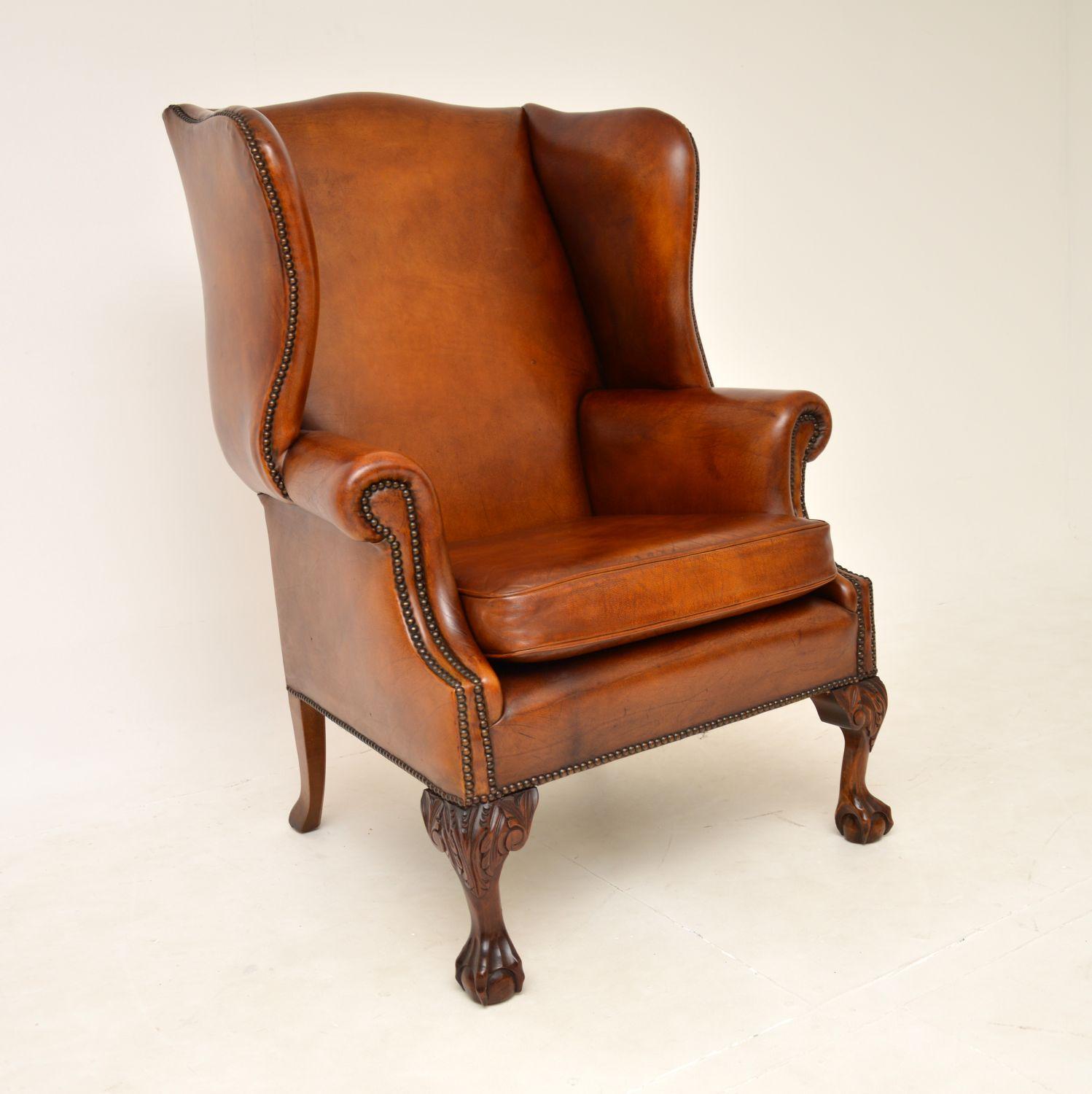 Pair of Antique Georgian Style Leather Wing Back Armchairs In Good Condition In London, GB