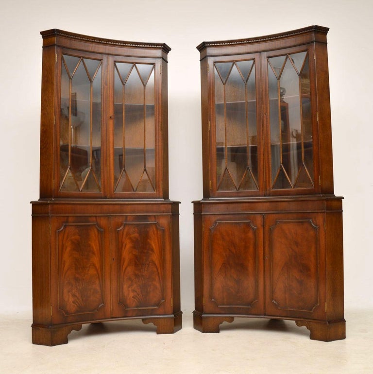 Pair of Antique Style Mahogany Corner For Sale at 1stdibs